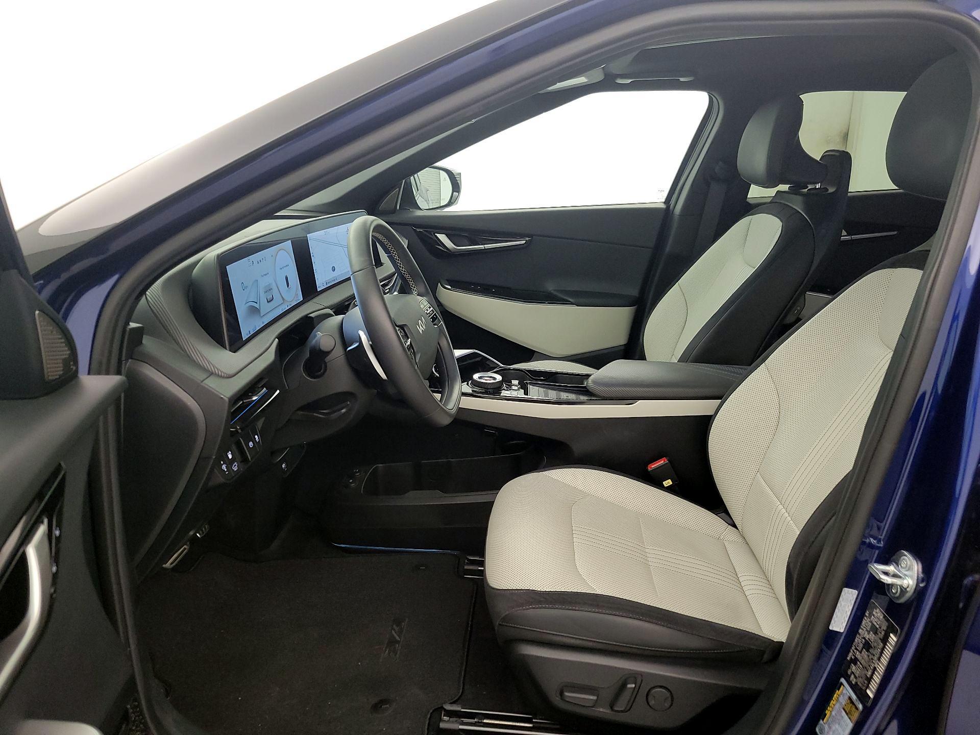 Thumbnail: 2024 Kia EV6 - 11