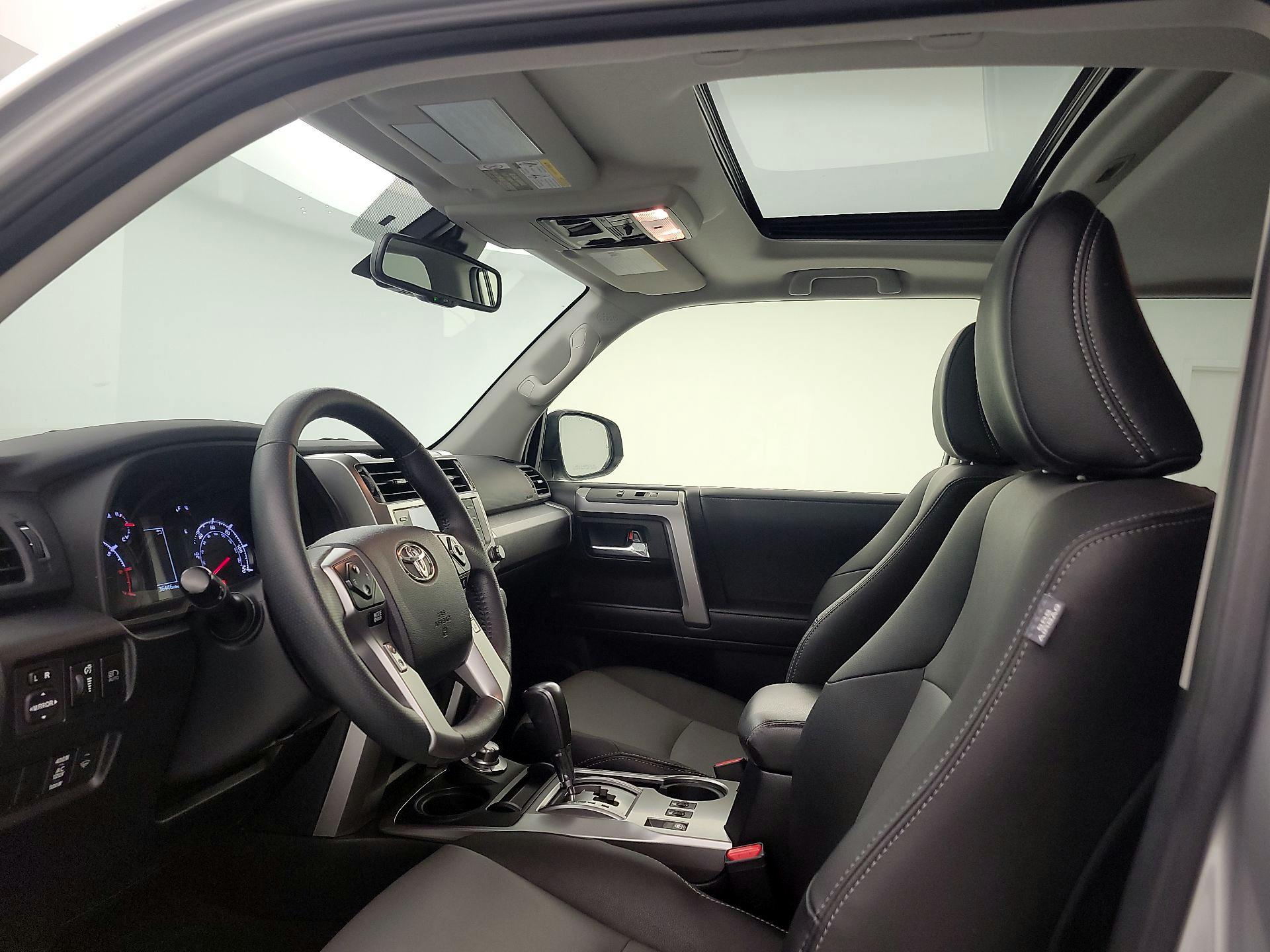 Thumbnail: 2022 Toyota 4Runner - 20