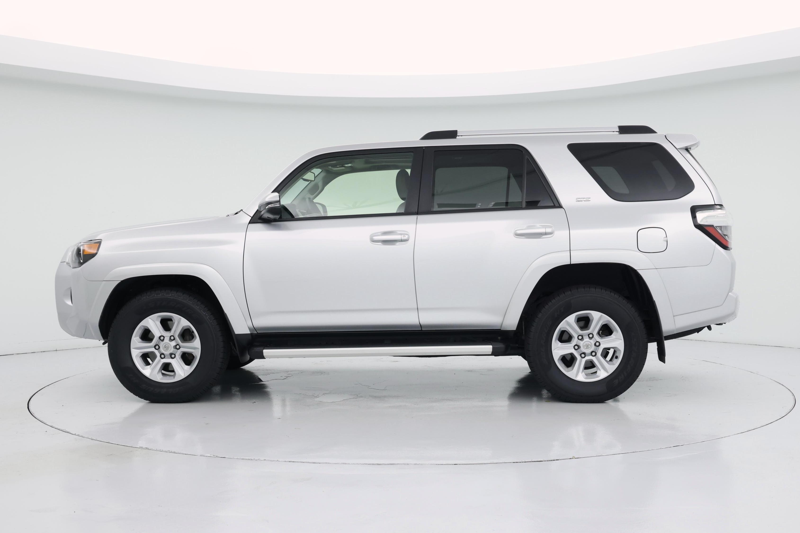 Thumbnail: 2022 Toyota 4Runner - 3