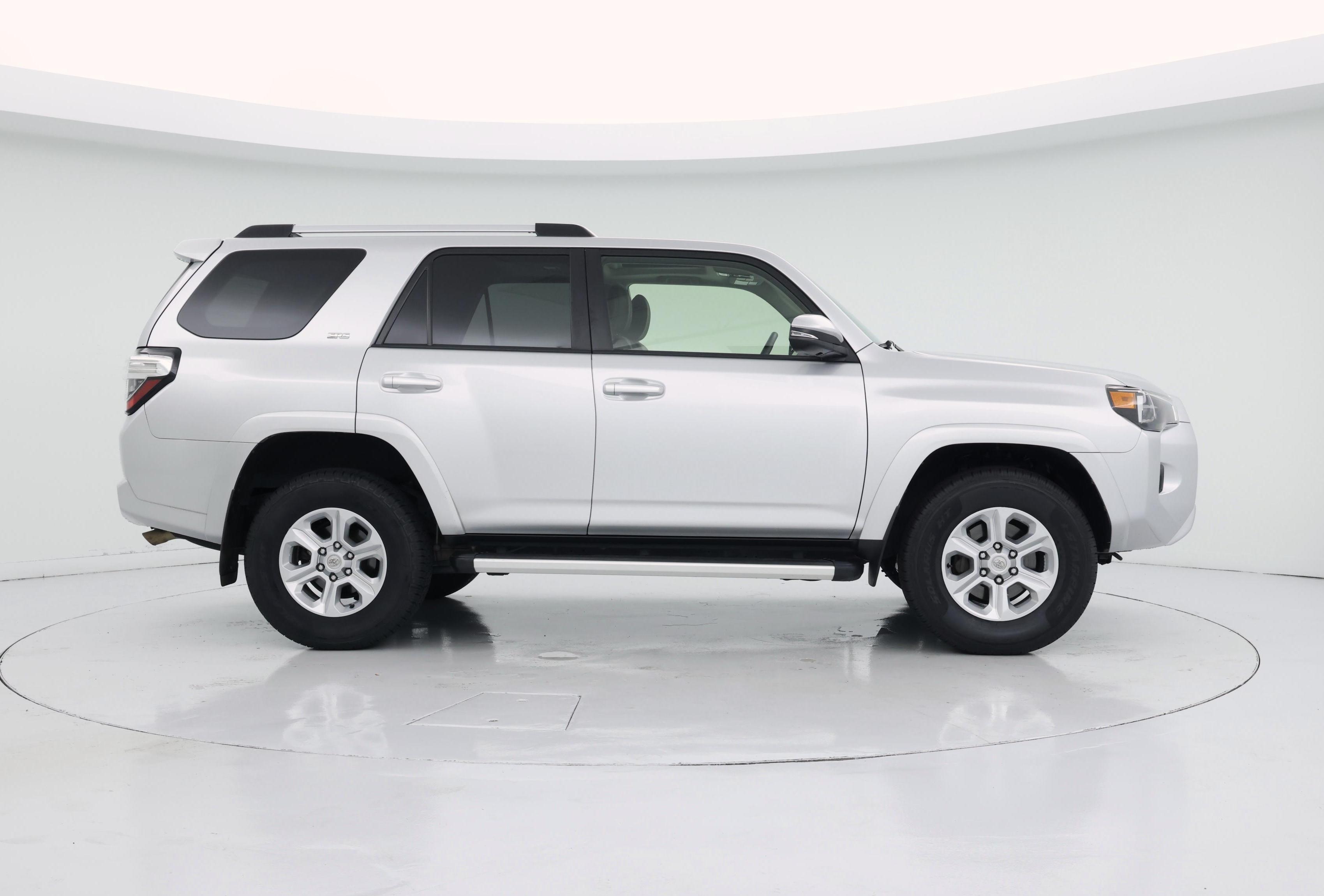 Thumbnail: 2022 Toyota 4Runner - 7