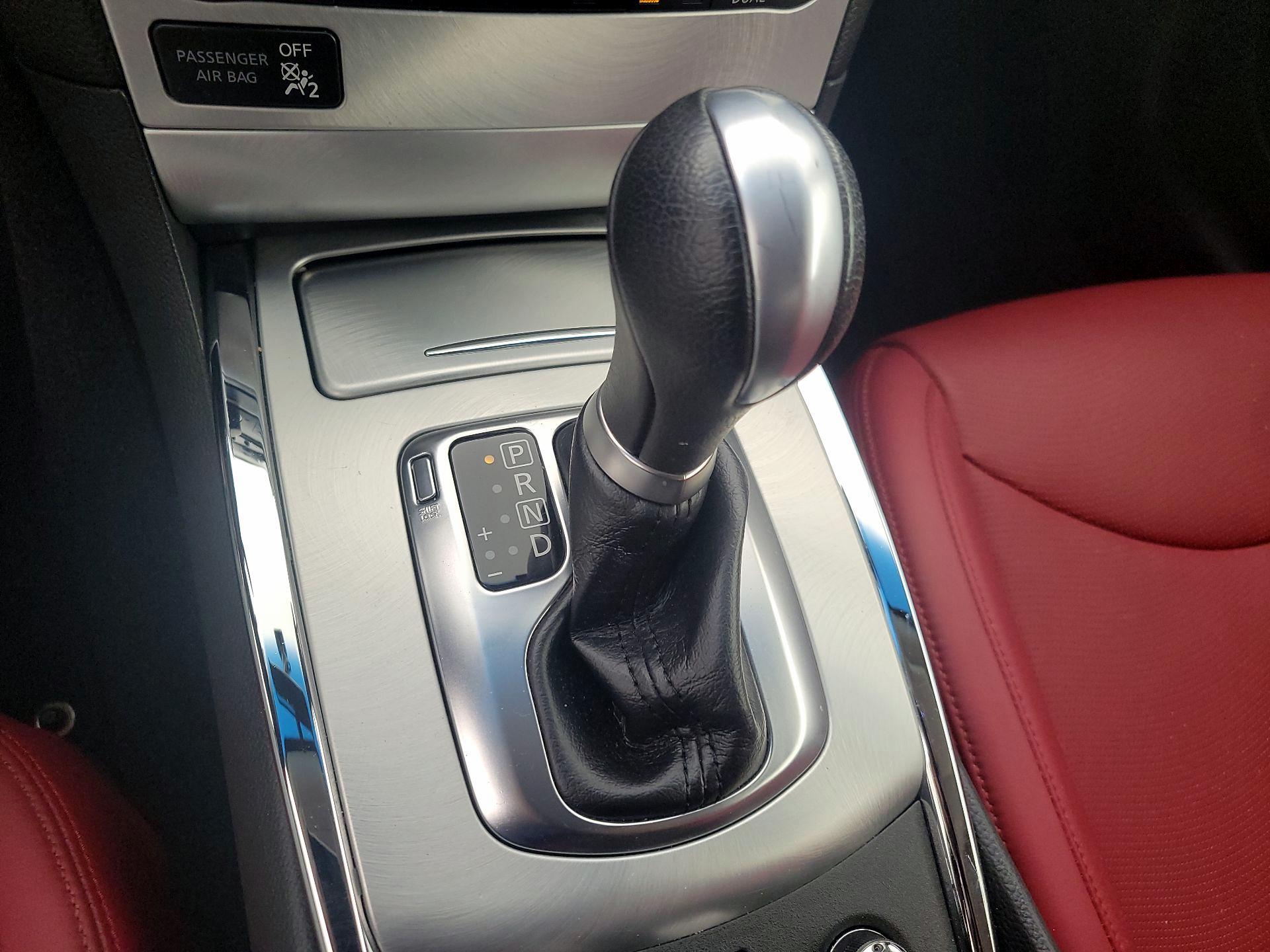 Thumbnail: 2015 INFINITI Q60 - 18