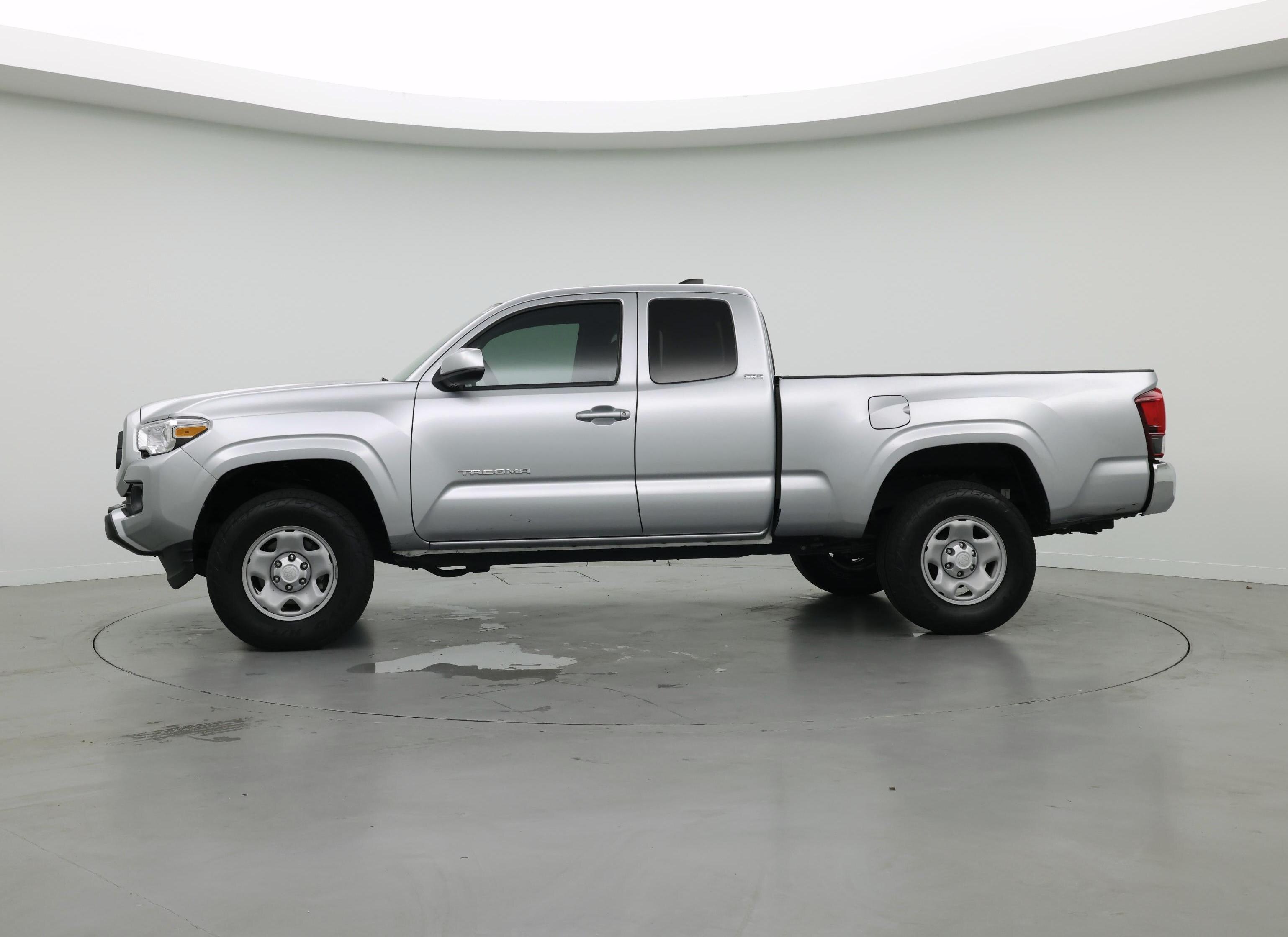 Thumbnail: 2022 Toyota Tacoma - 3
