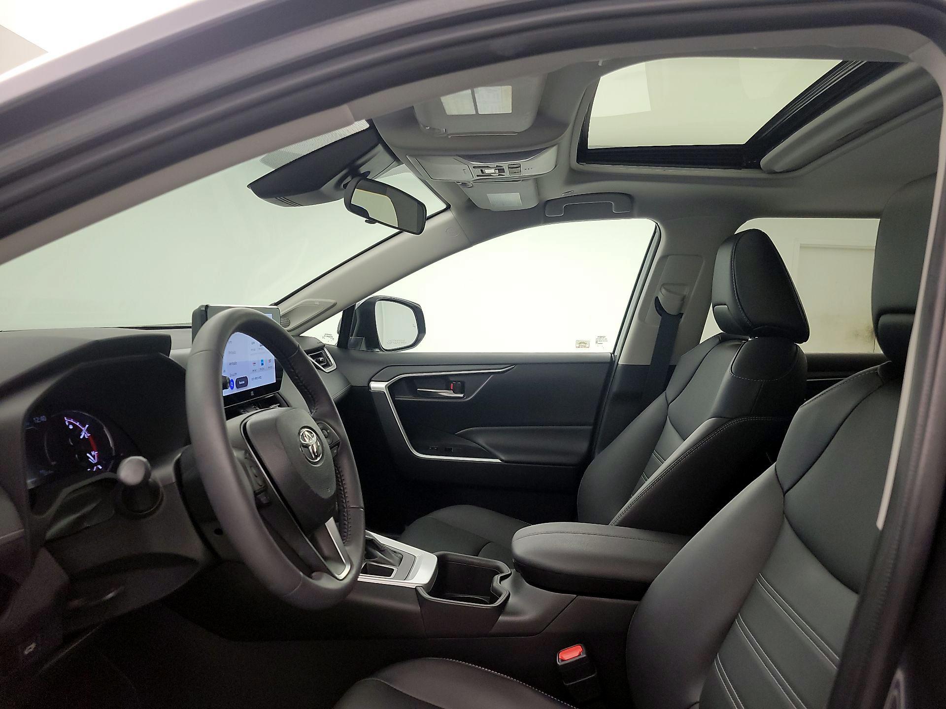 Thumbnail: 2024 Toyota RAV4 - 19
