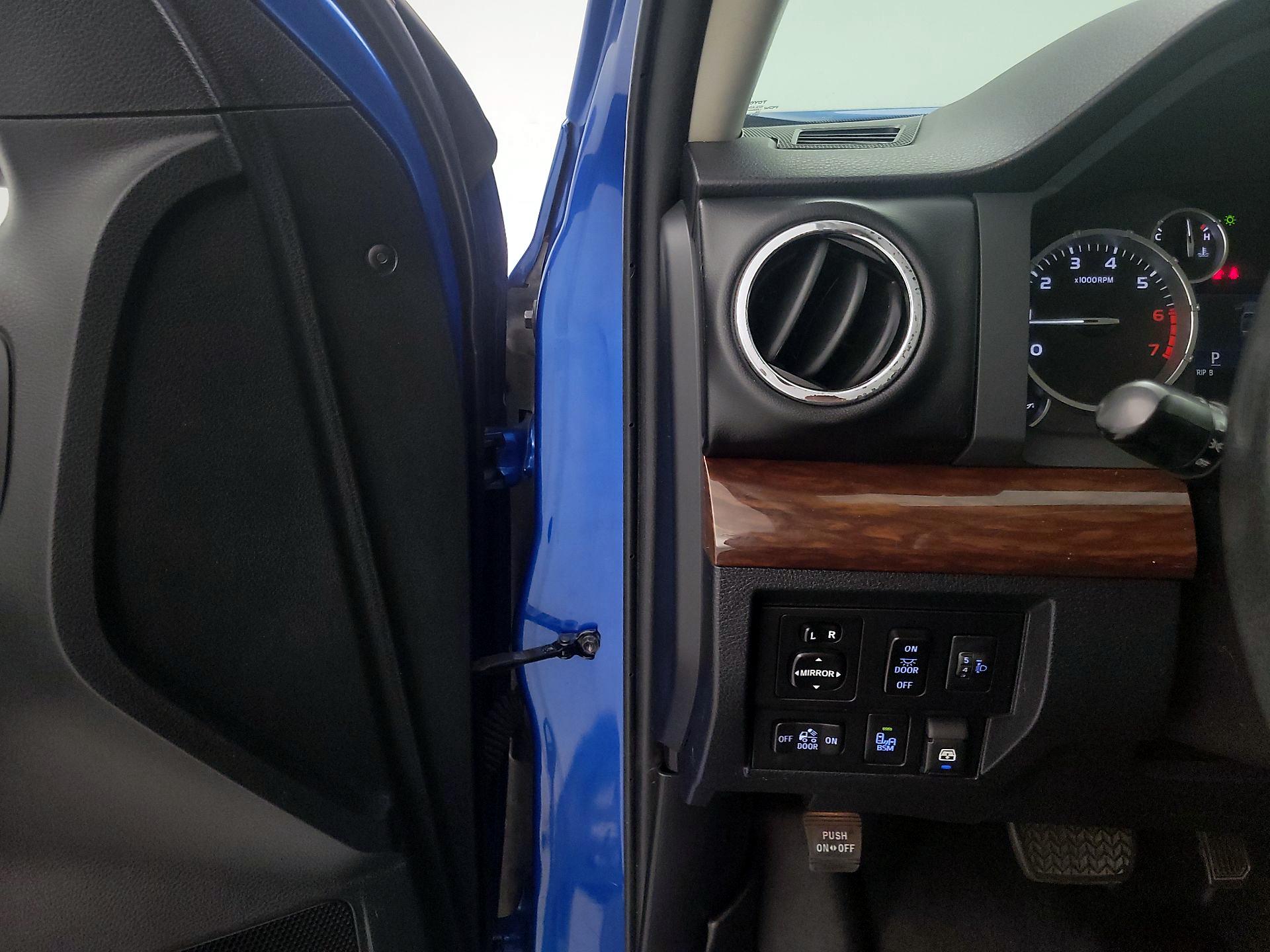 Thumbnail: 2016 Toyota Tundra - 13