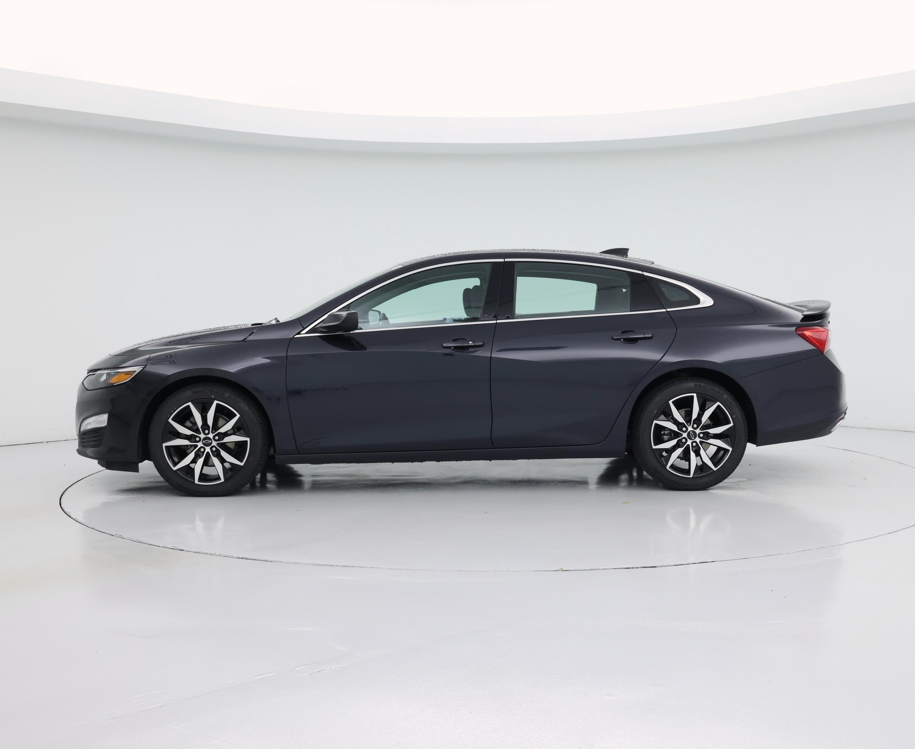 Thumbnail: 2022 Chevrolet Malibu - 3