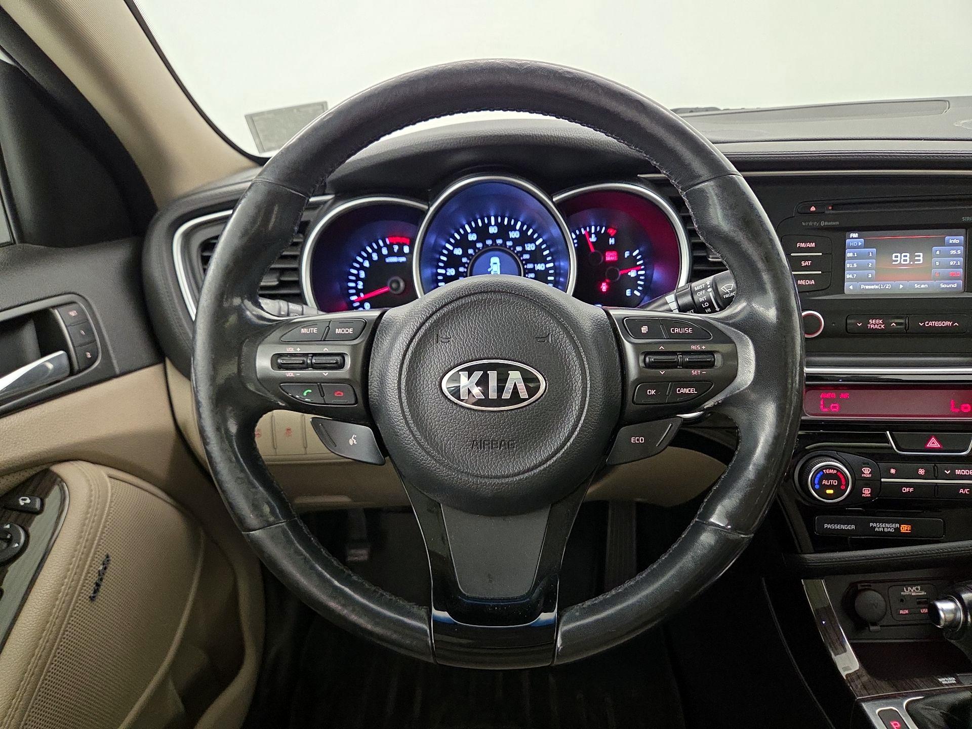 Thumbnail: 2015 Kia Optima - 10