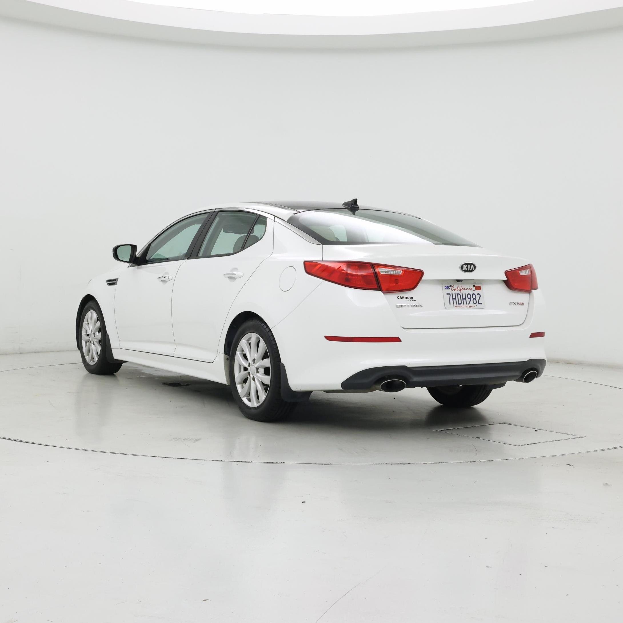 Thumbnail: 2015 Kia Optima - 2