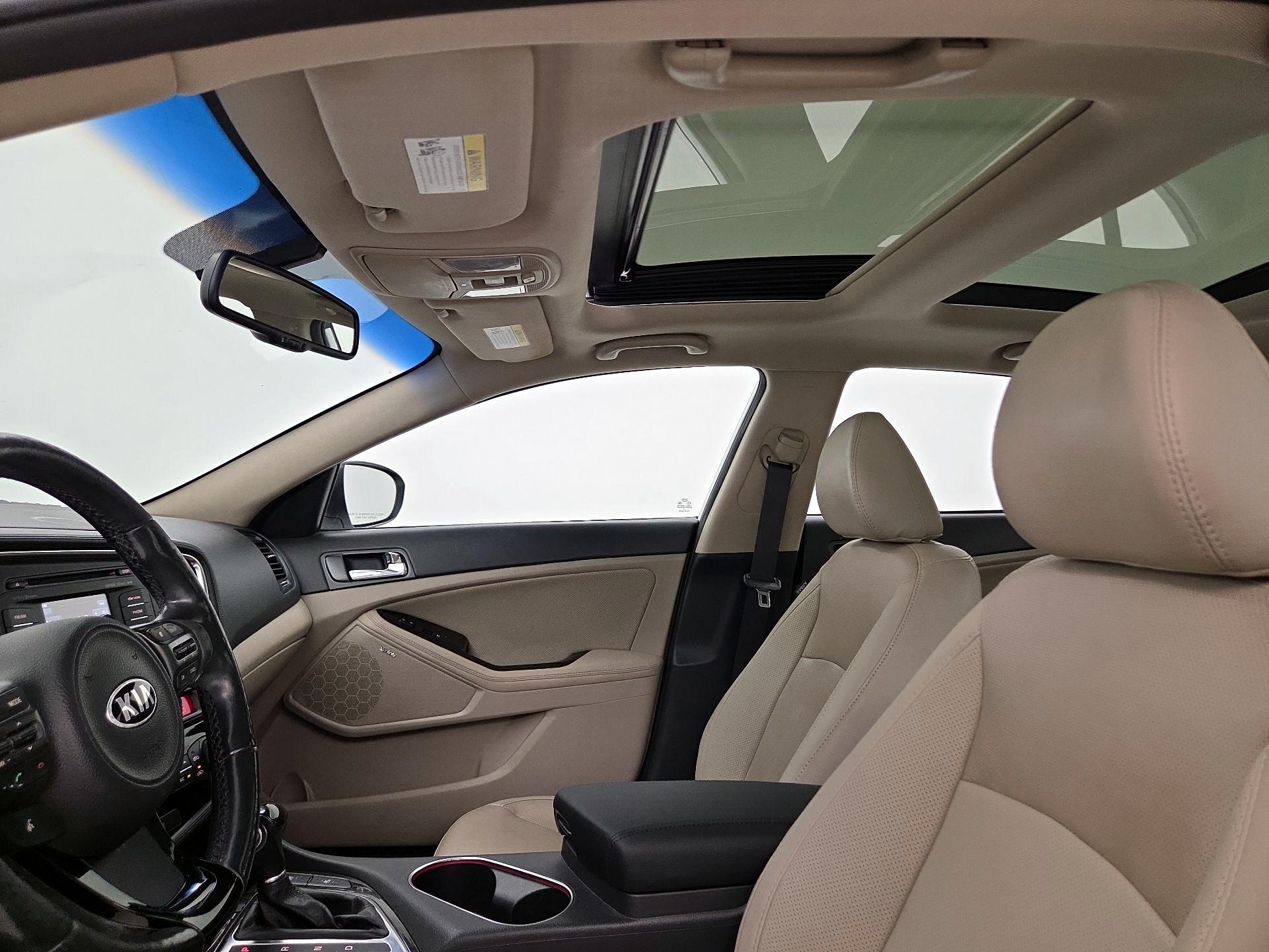 Thumbnail: 2015 Kia Optima - 19