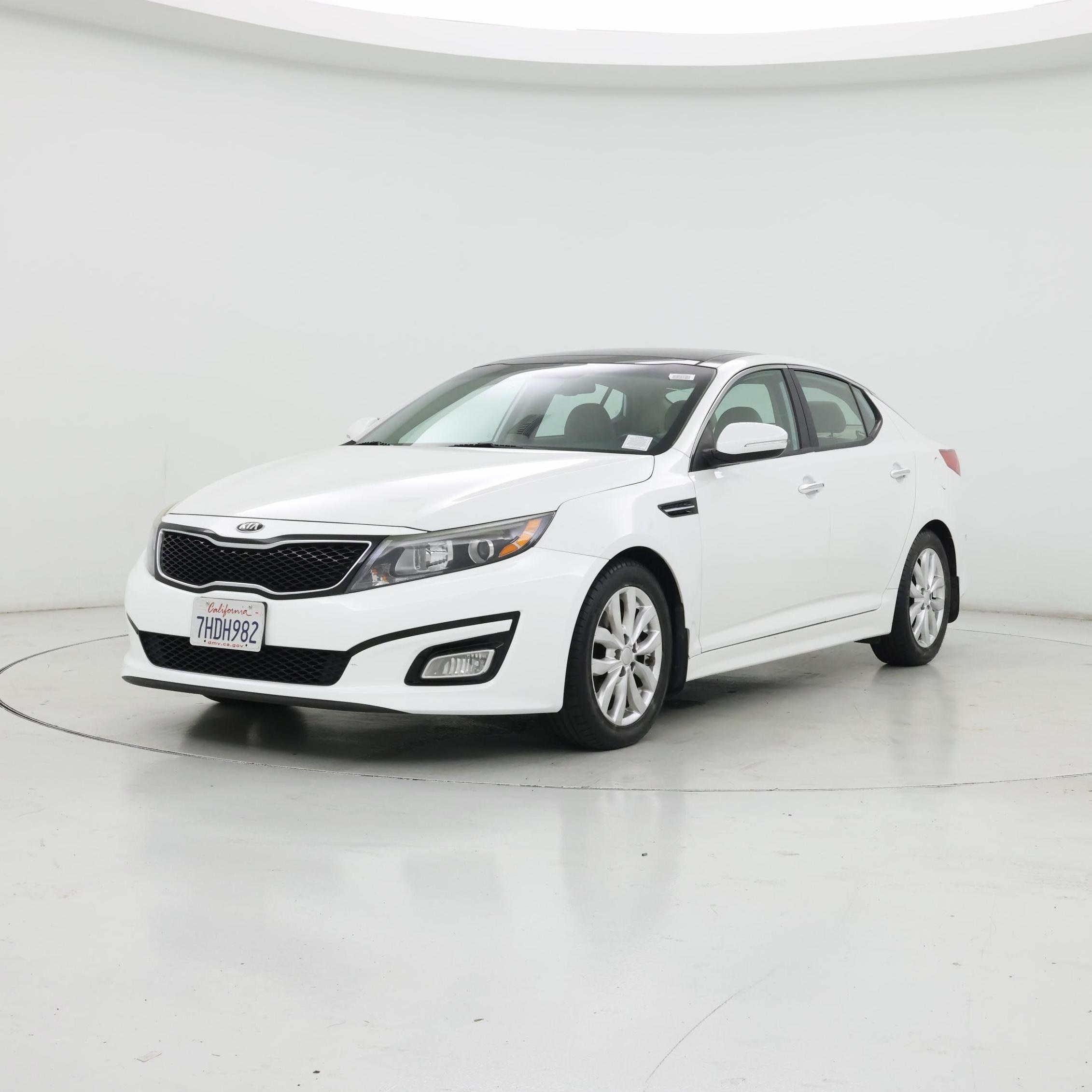 Thumbnail: 2015 Kia Optima - 4