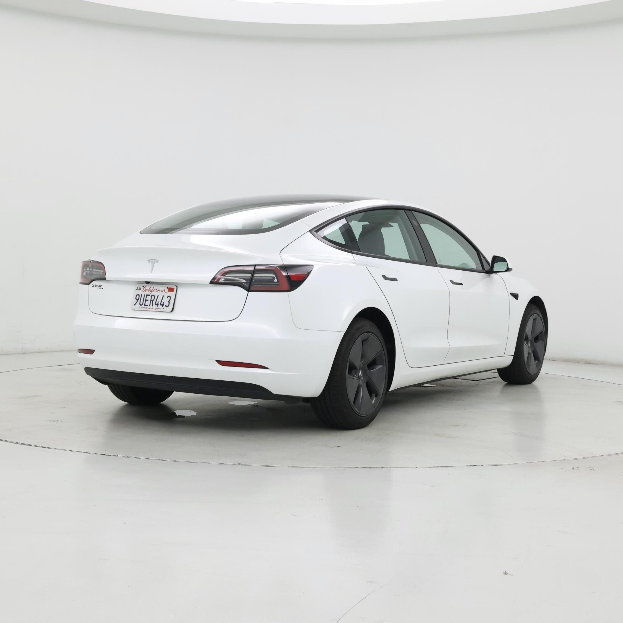 Thumbnail: 2023 Tesla Model 3 - 8