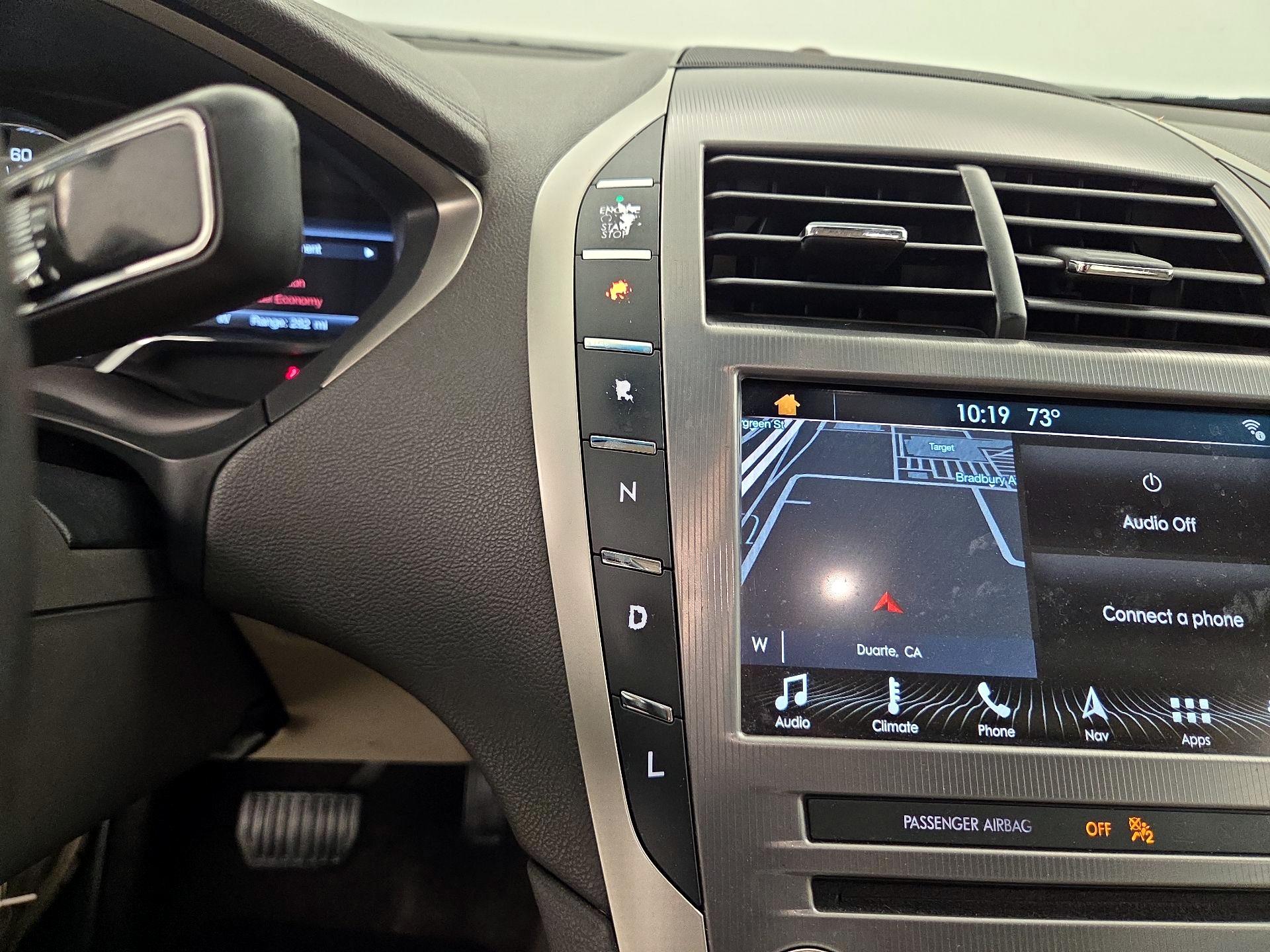 Thumbnail: 2017 Lincoln MKZ - 18