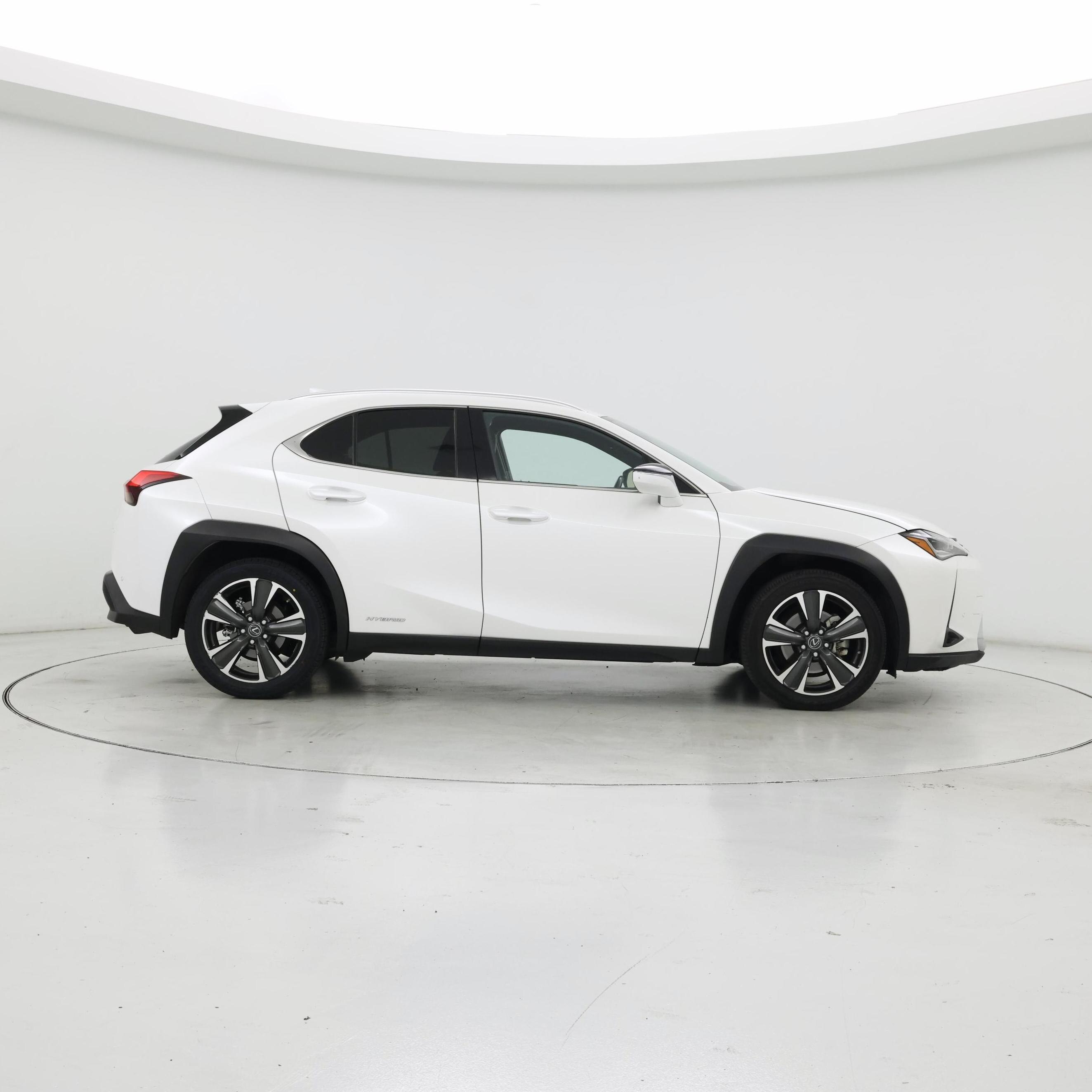 Thumbnail: 2019 Lexus UX - 7