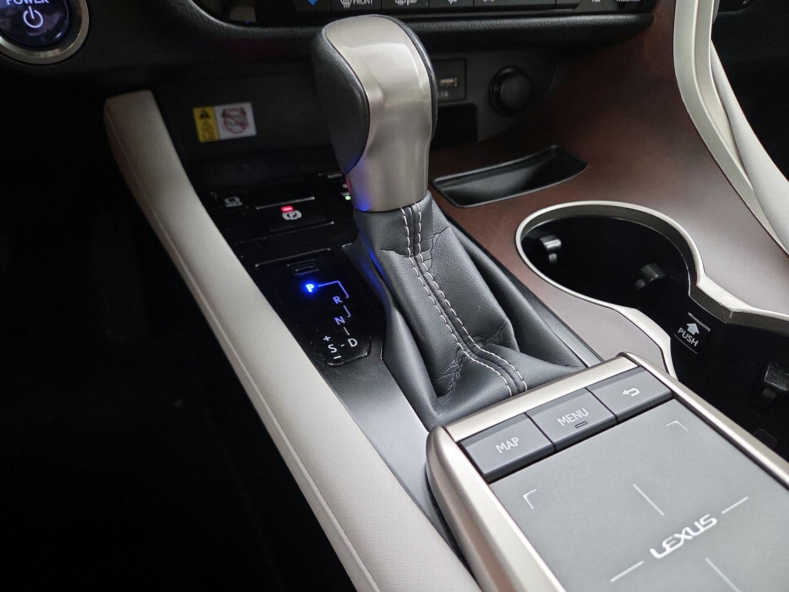 2021 Lexus RX Hybrid 450h - Photo 19