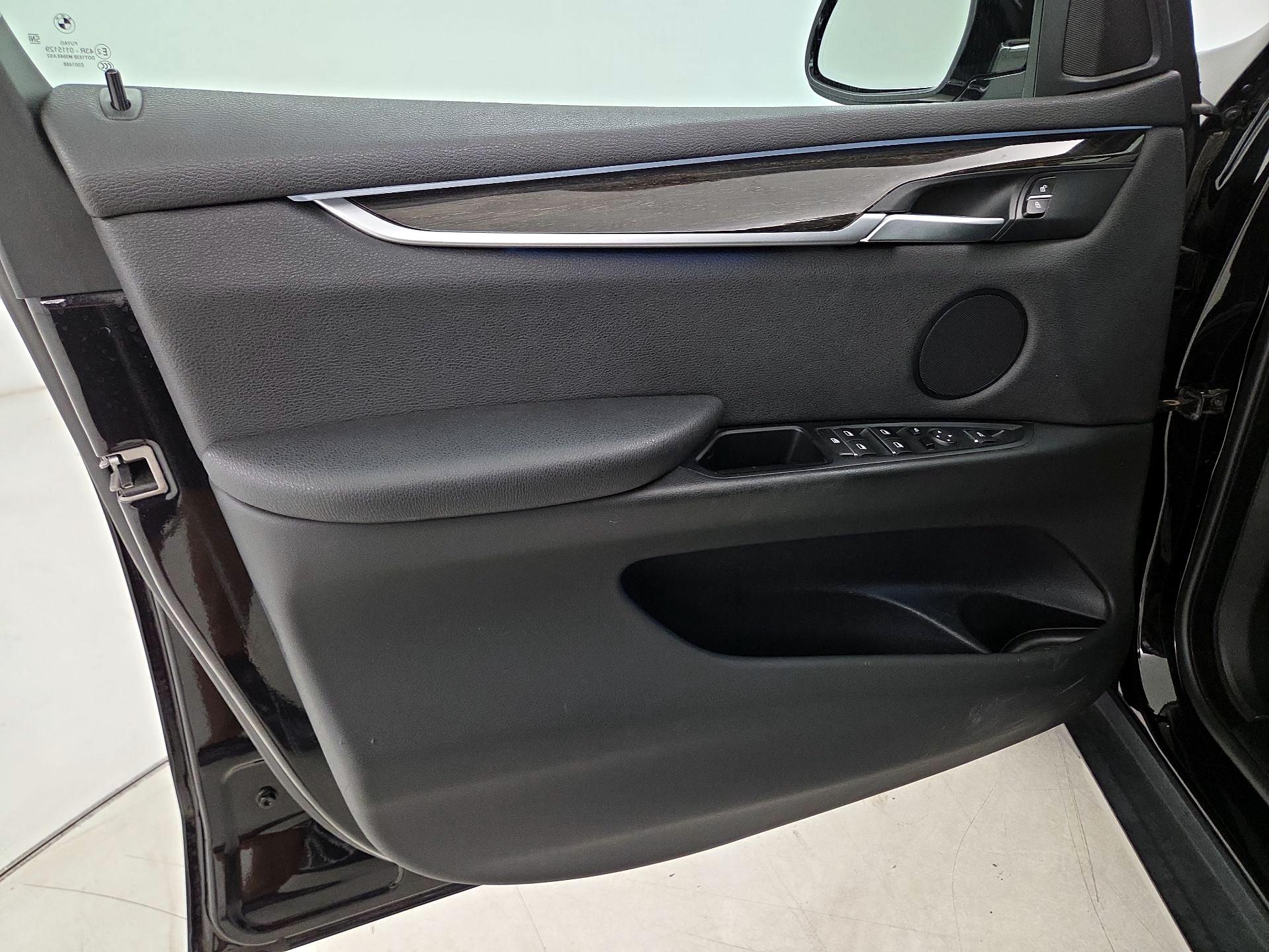 Thumbnail: 2018 BMW X5 - 12