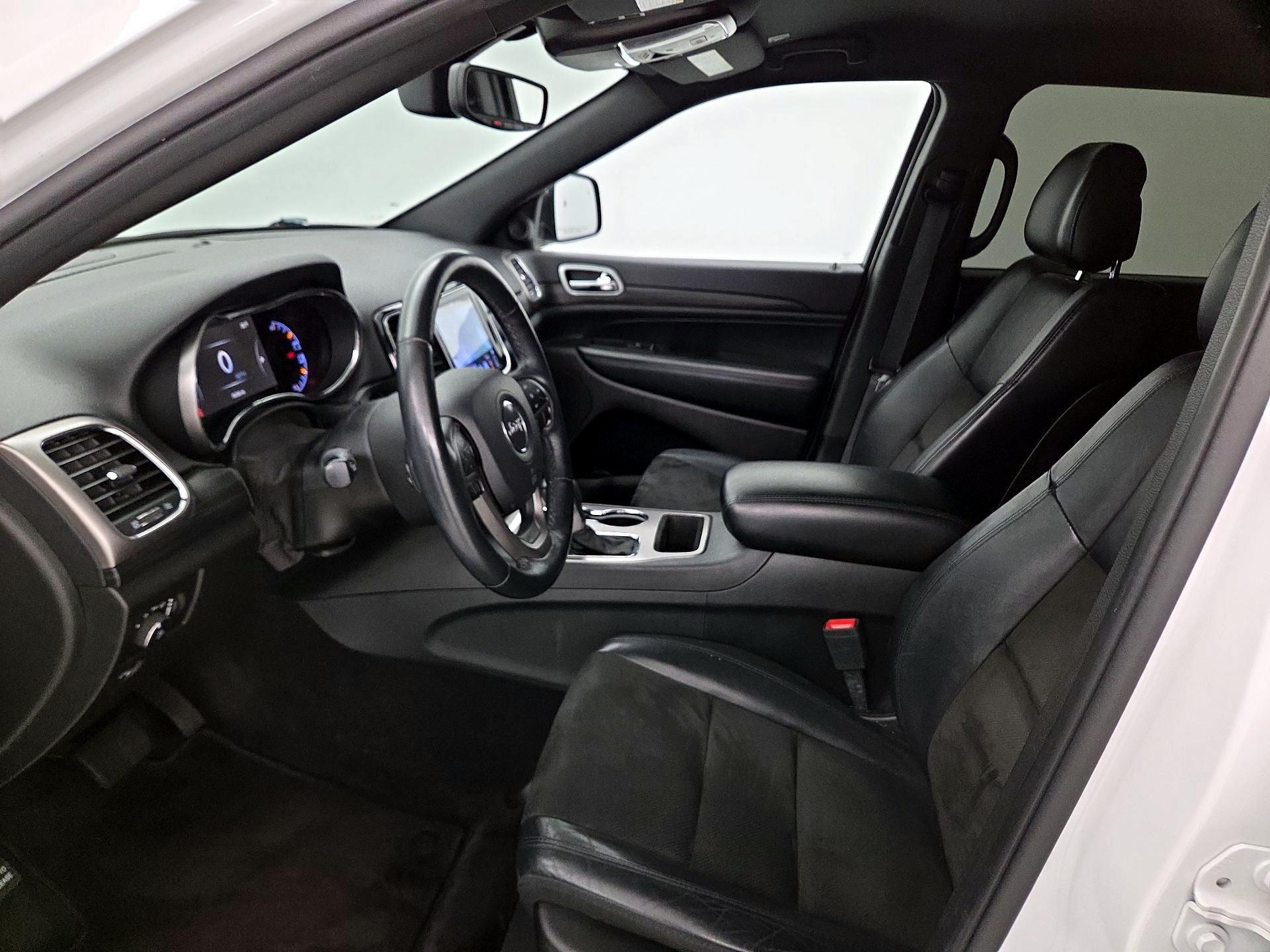 Thumbnail: 2019 Jeep Grand Cherokee - 11