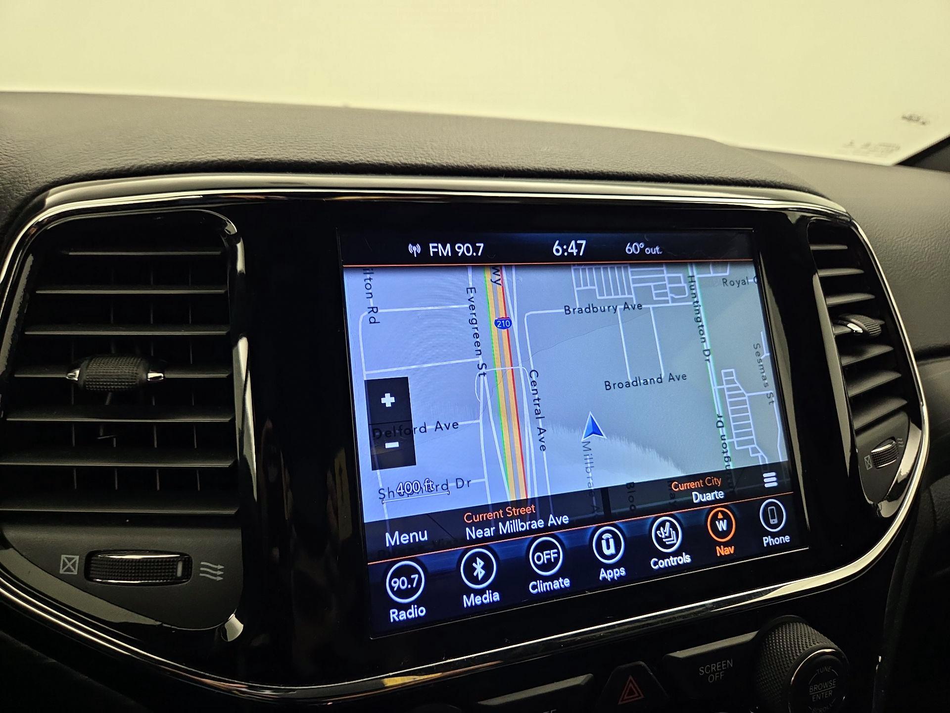 Thumbnail: 2019 Jeep Grand Cherokee - 14