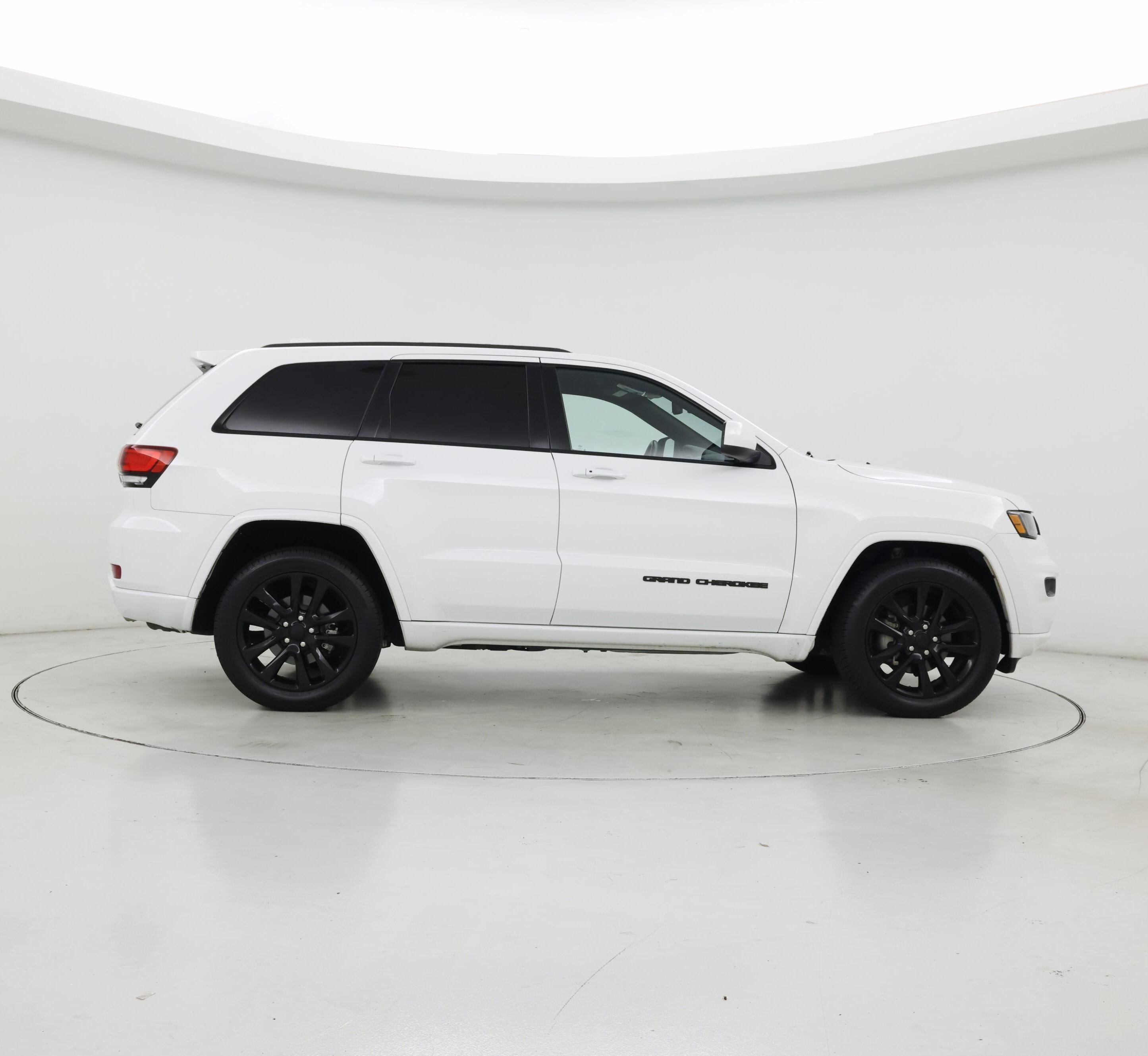 Thumbnail: 2019 Jeep Grand Cherokee - 7