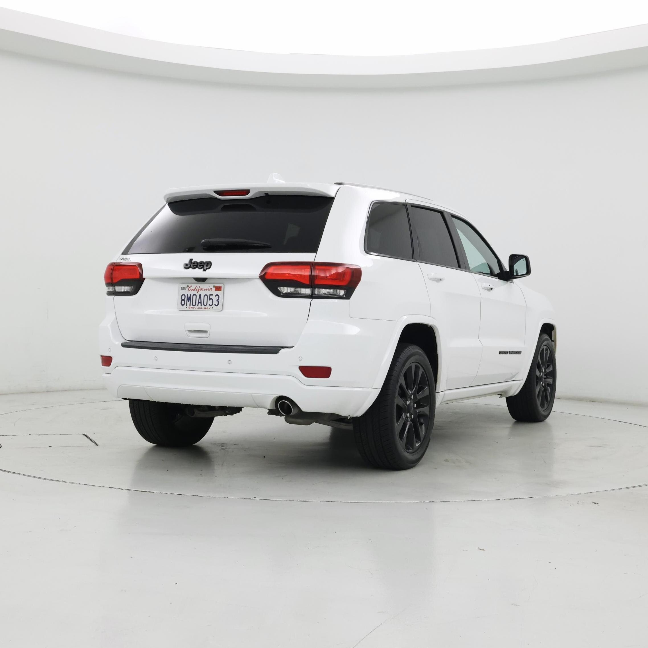 Thumbnail: 2019 Jeep Grand Cherokee - 8