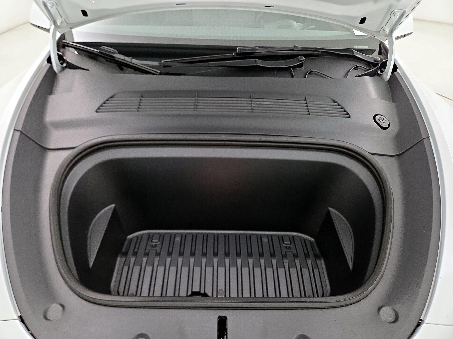 Thumbnail: 2023 Tesla Model Y - 20