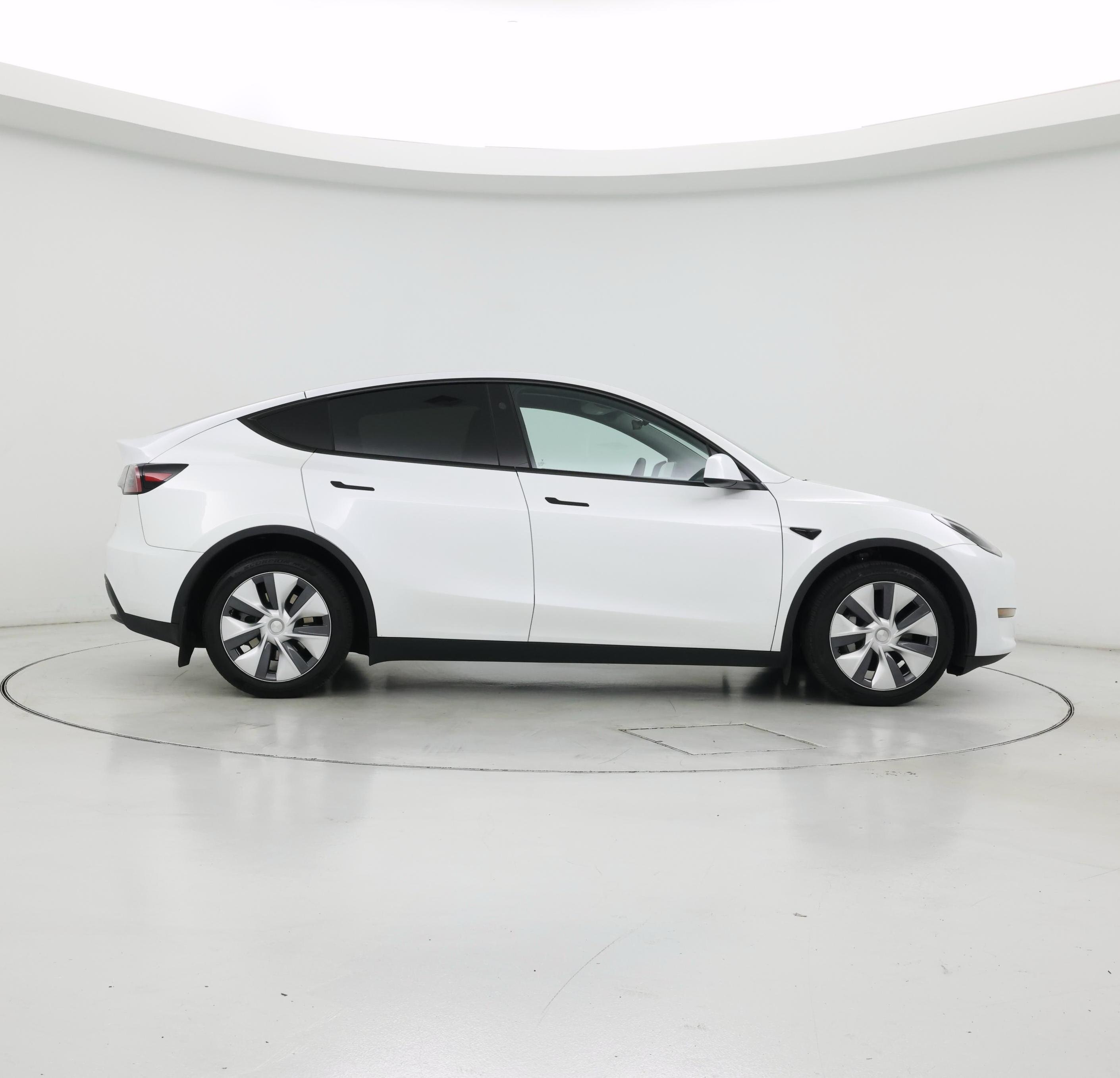 Thumbnail: 2023 Tesla Model Y - 7