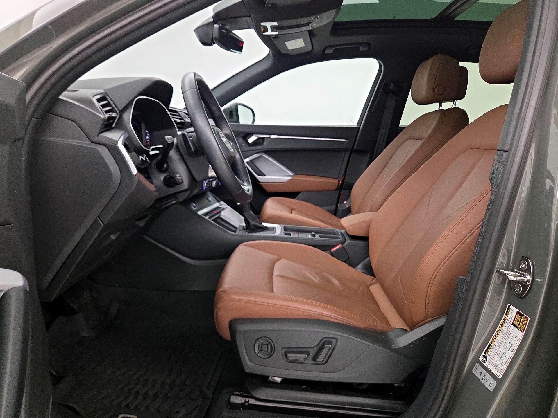 Thumbnail: 2022 Audi Q3 - 11