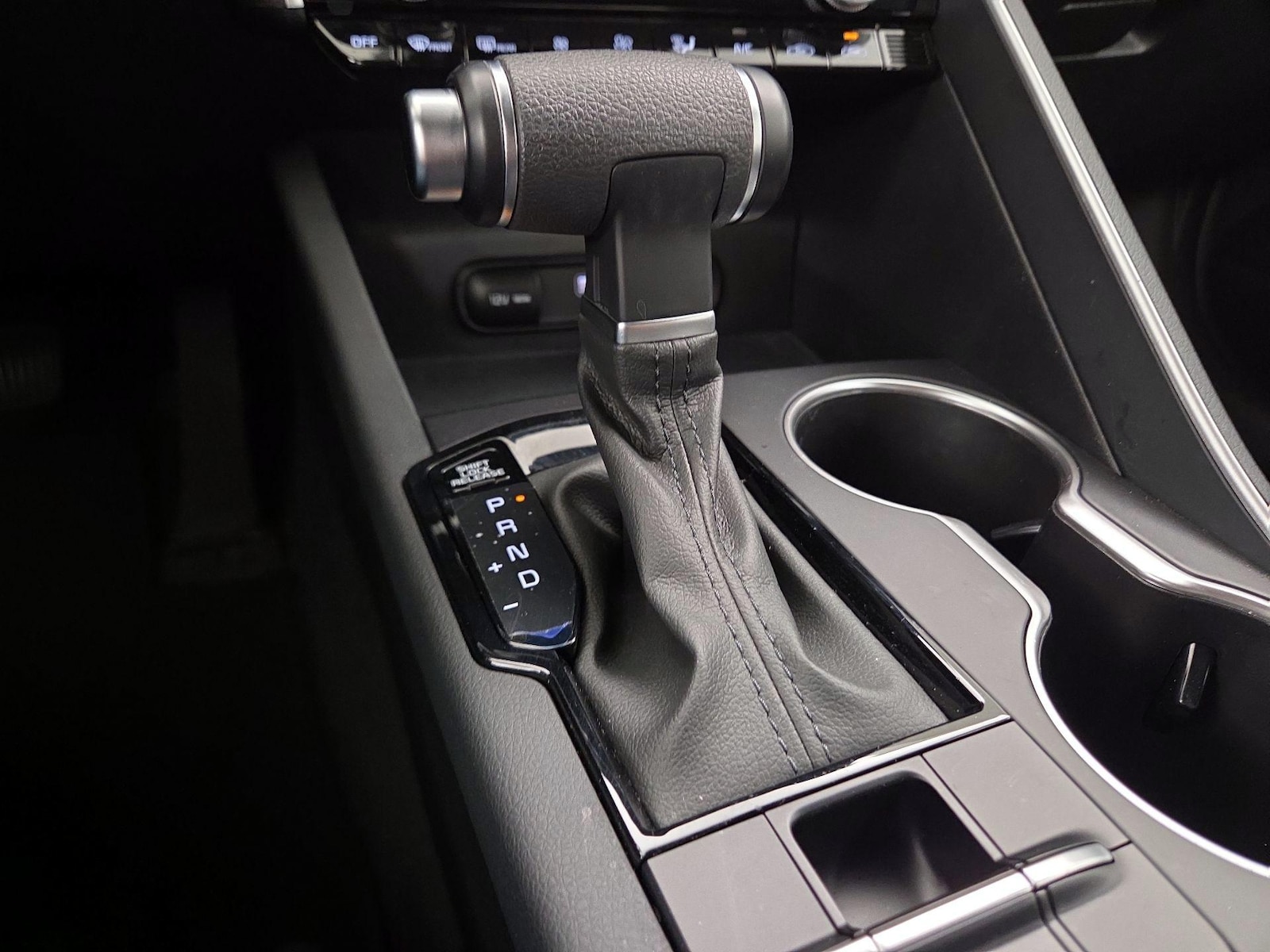 2024 Kia K5 GT-Line - Photo 19
