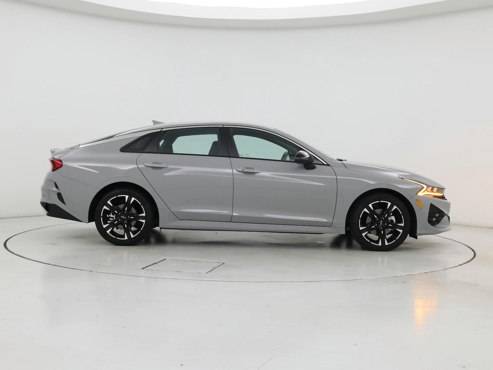 2024 Kia K5 GT-Line - Photo 8
