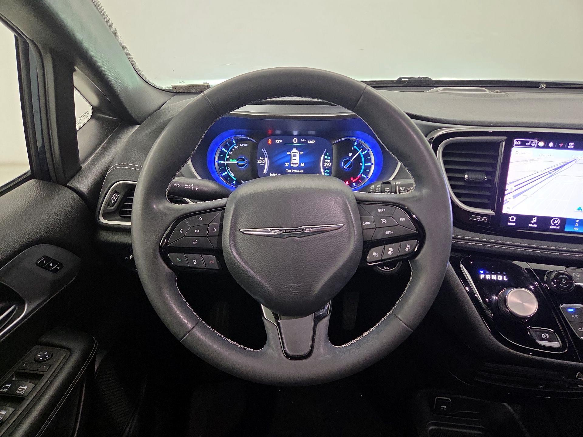 Thumbnail: 2022 Chrysler Pacifica - 10