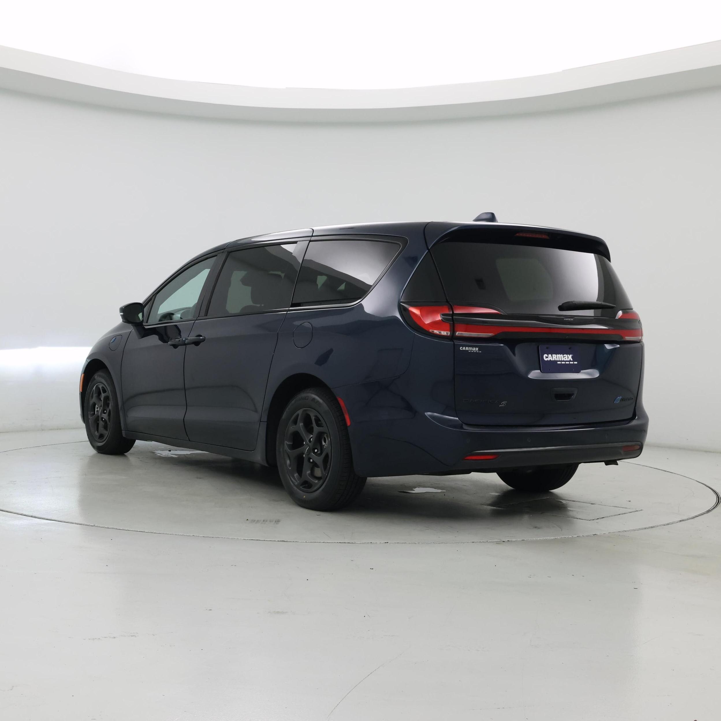 Thumbnail: 2022 Chrysler Pacifica - 2