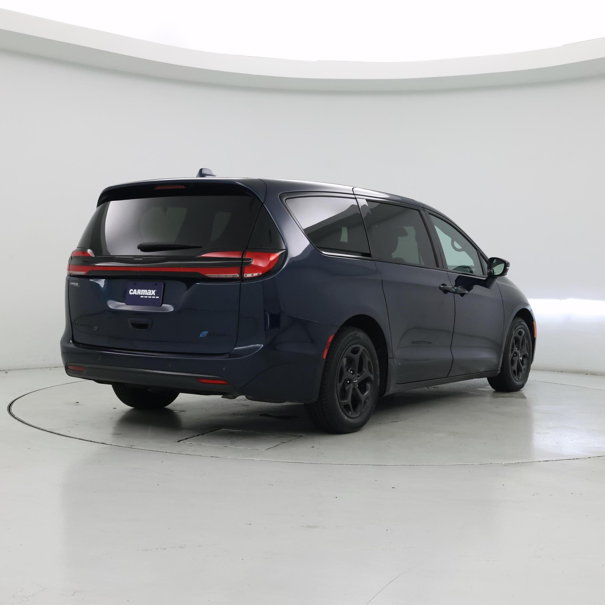 Thumbnail: 2022 Chrysler Pacifica - 8