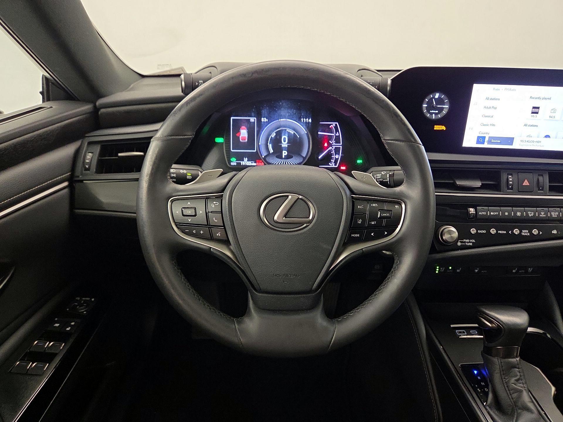 Thumbnail: 2024 Lexus ES - 10