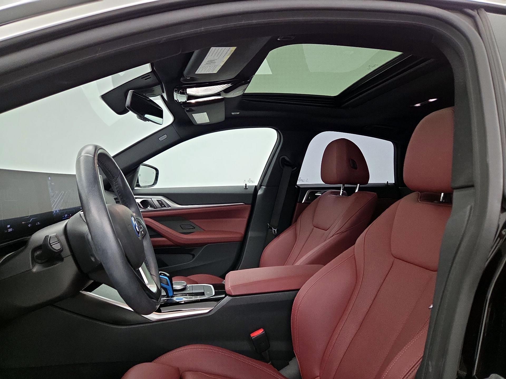 Thumbnail: 2023 BMW i4 - 20