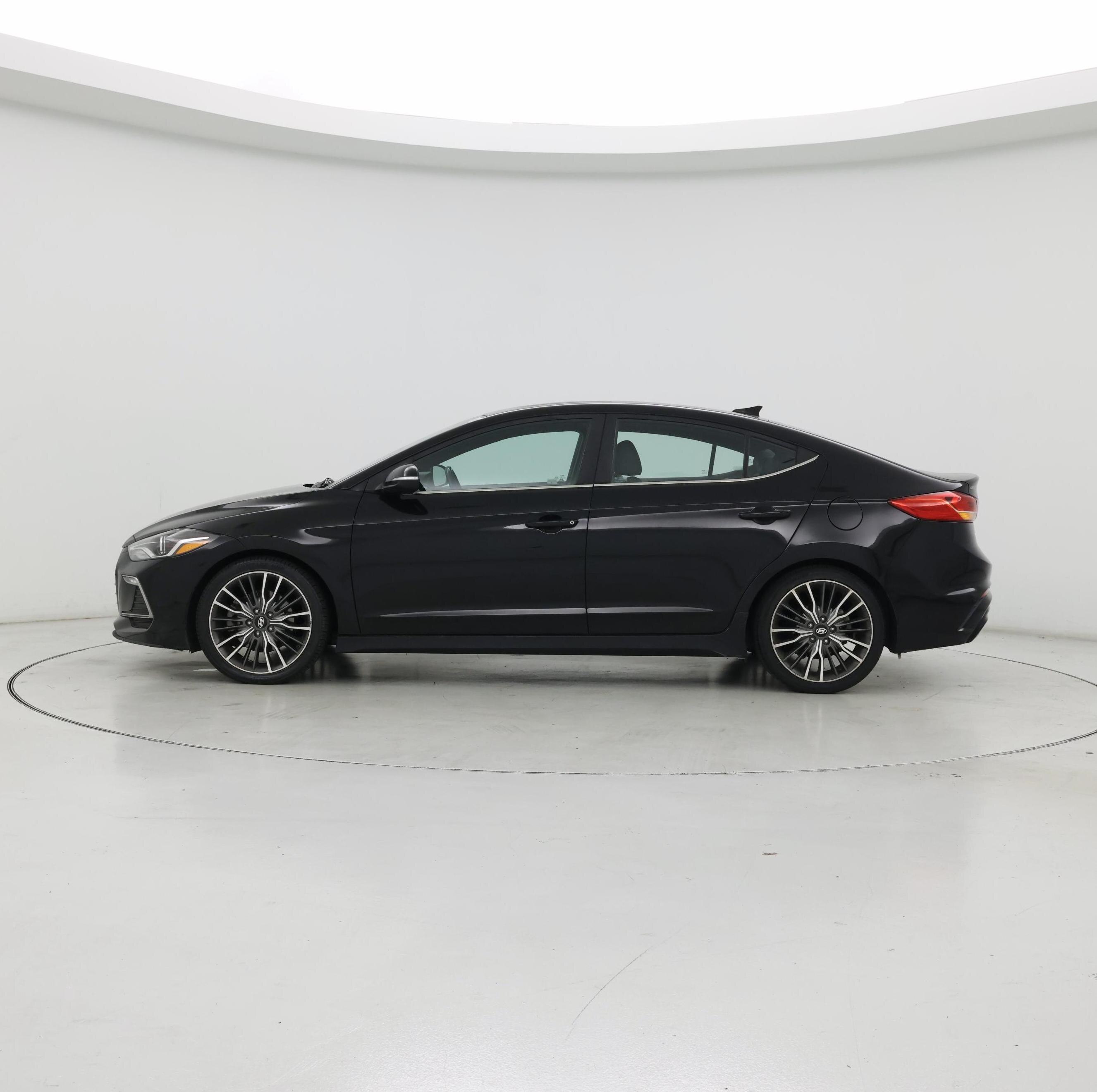 Thumbnail: 2018 Hyundai Elantra - 3