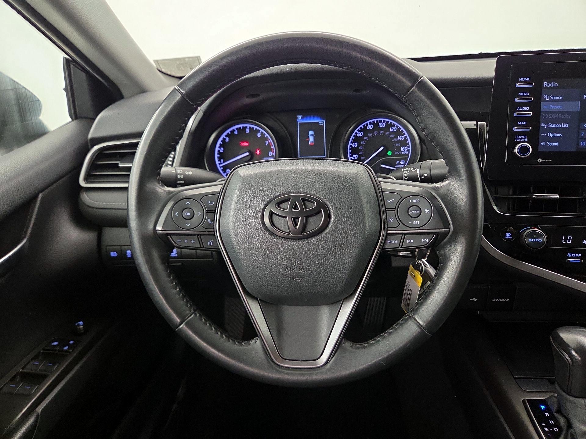Thumbnail: 2022 Toyota Camry - 10