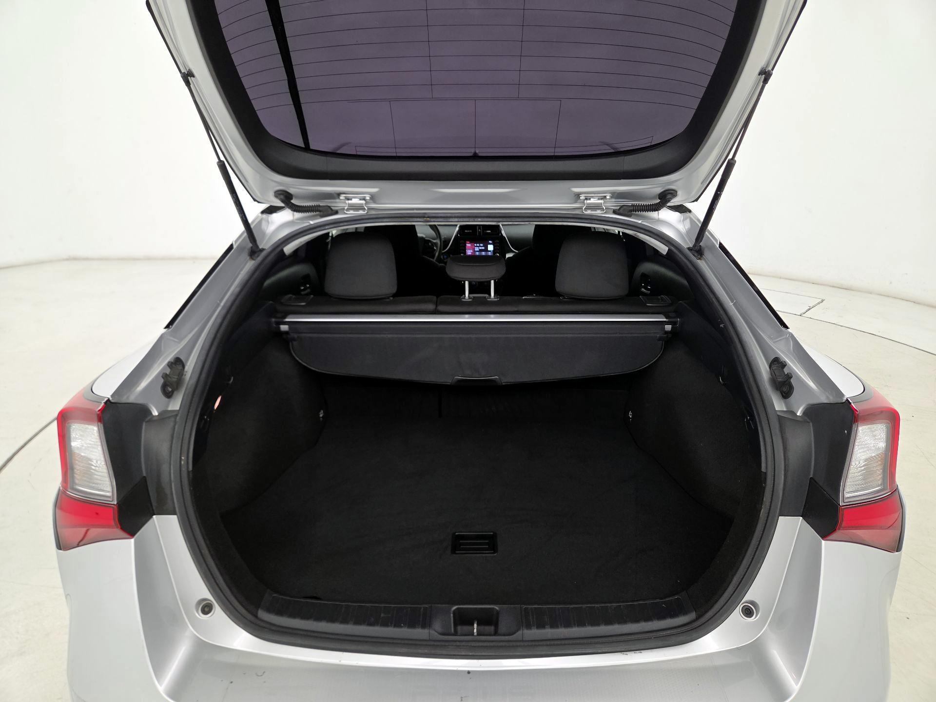 Thumbnail: 2021 Toyota Prius - 20