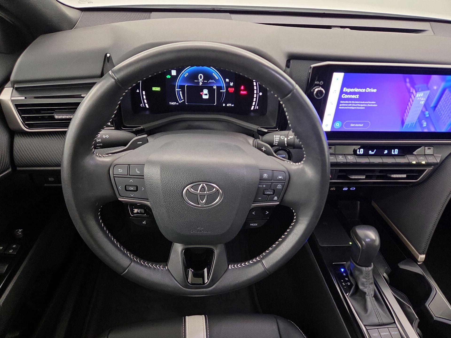 Thumbnail: 2025 Toyota Camry - 10