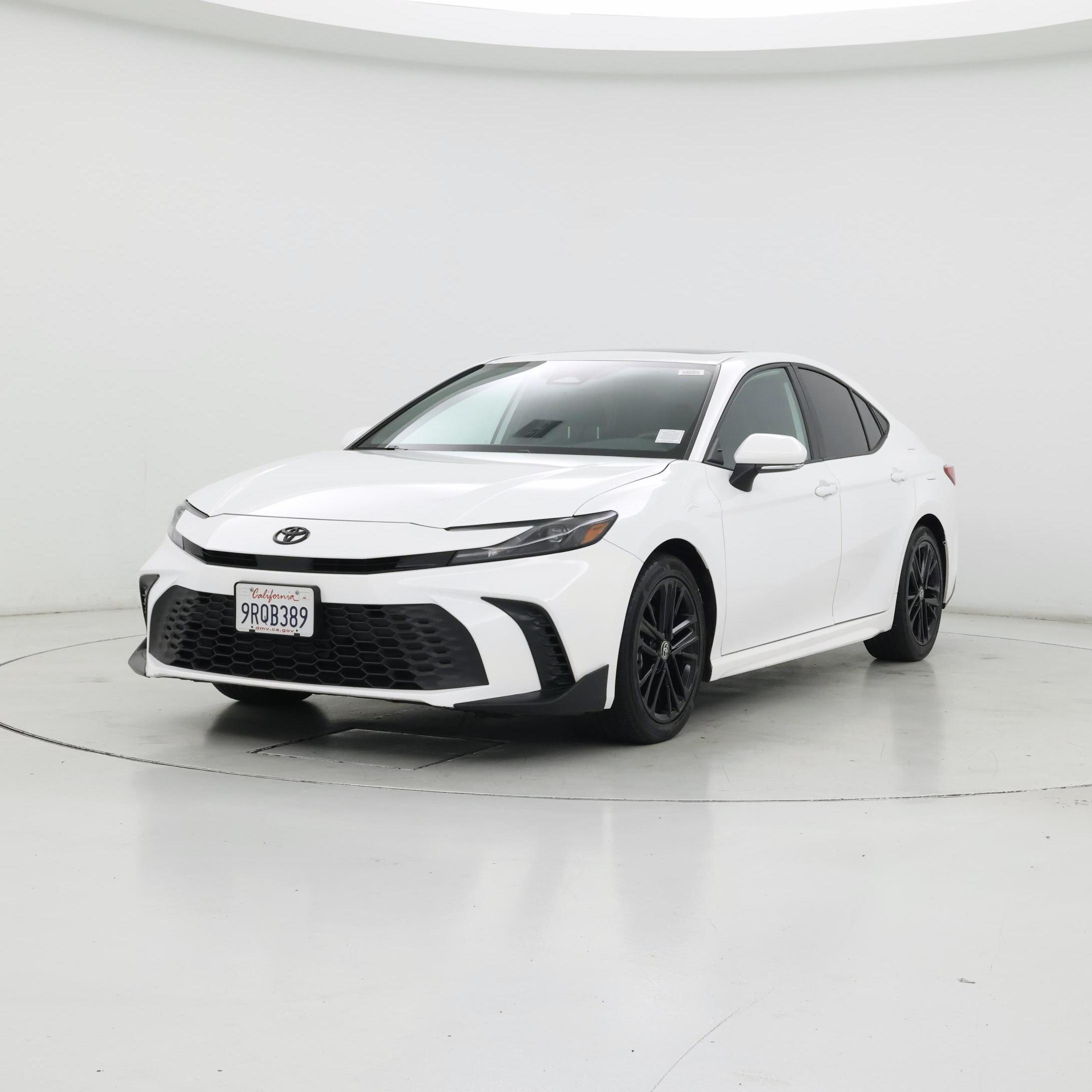 Thumbnail: 2025 Toyota Camry - 4