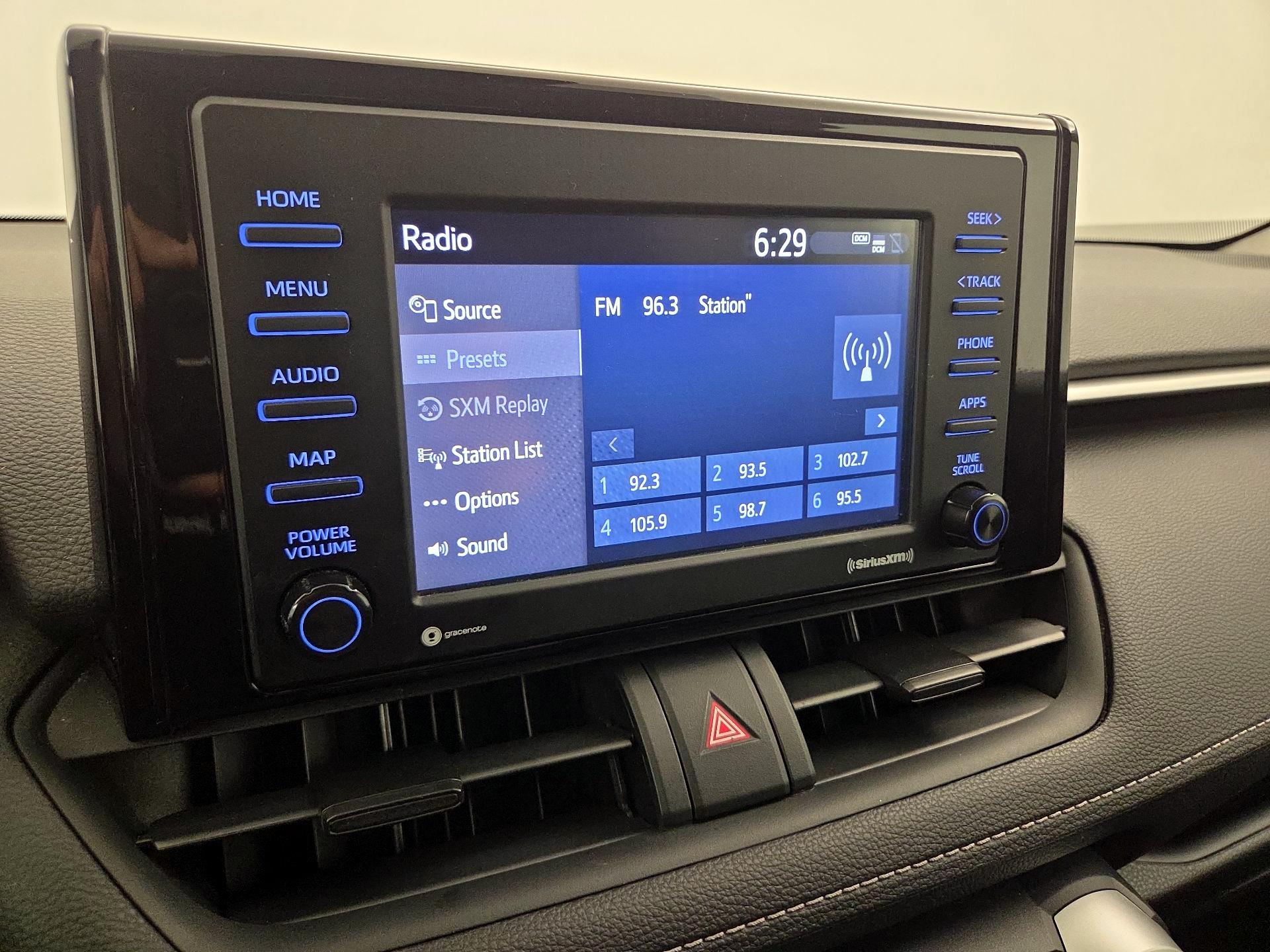 Thumbnail: 2021 Toyota RAV4 - 15