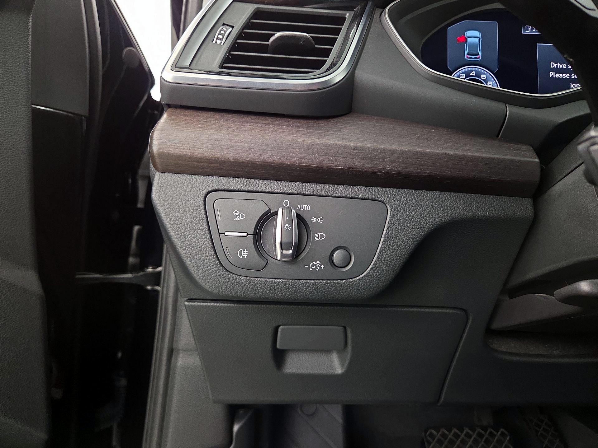 Thumbnail: 2021 Audi Q5 - 13