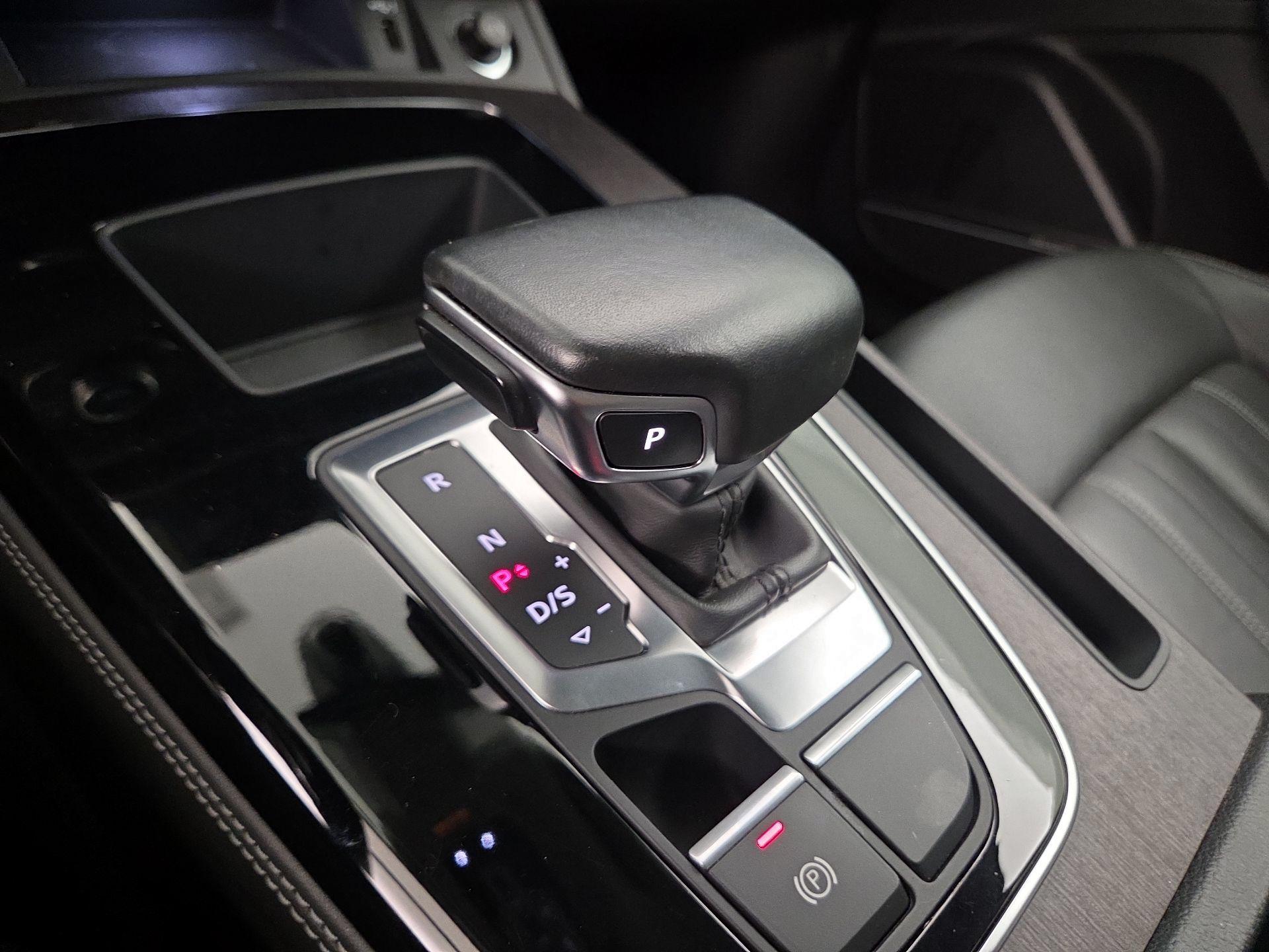 Thumbnail: 2021 Audi Q5 - 17