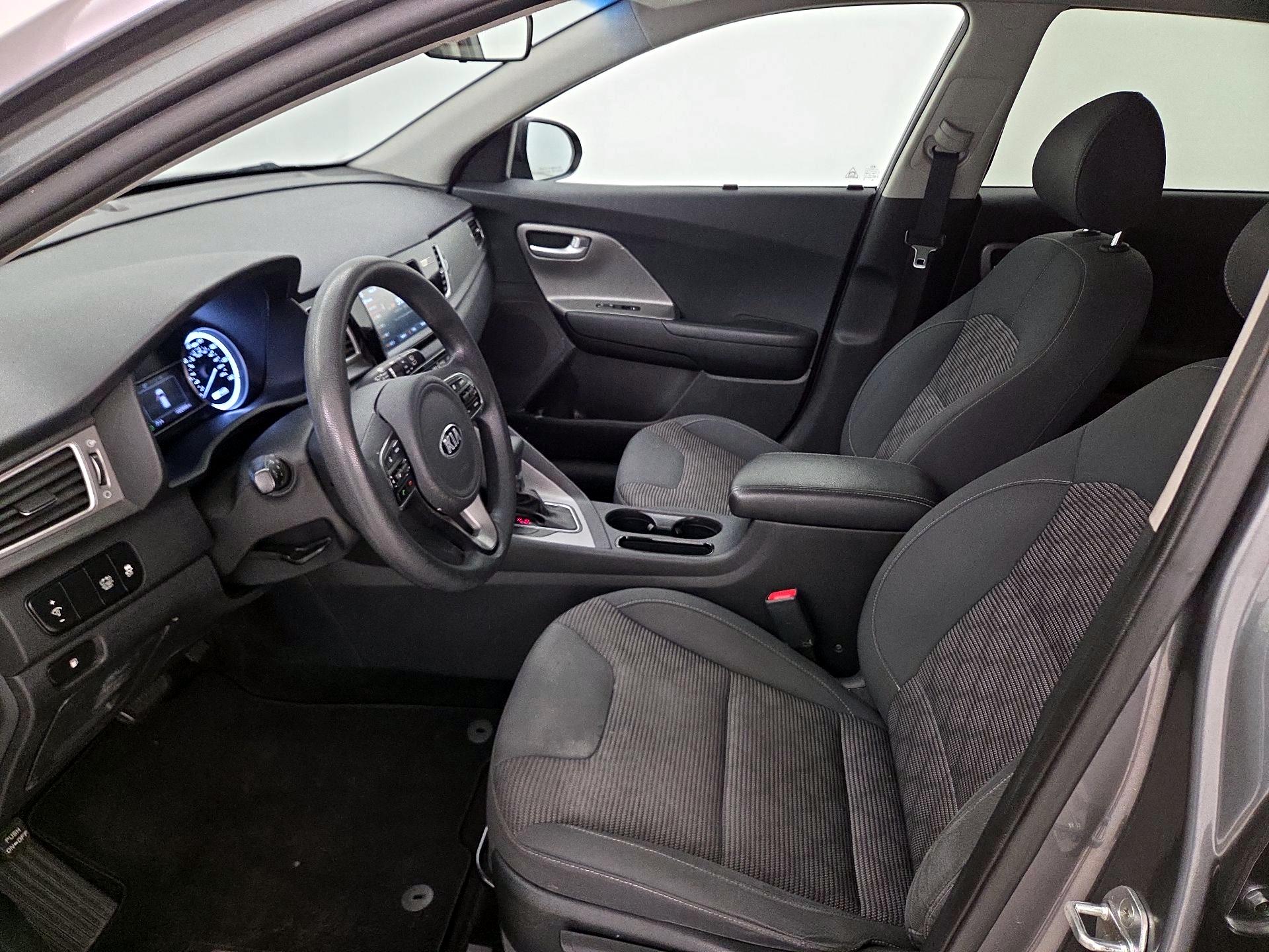 Thumbnail: 2018 Kia Niro - 11