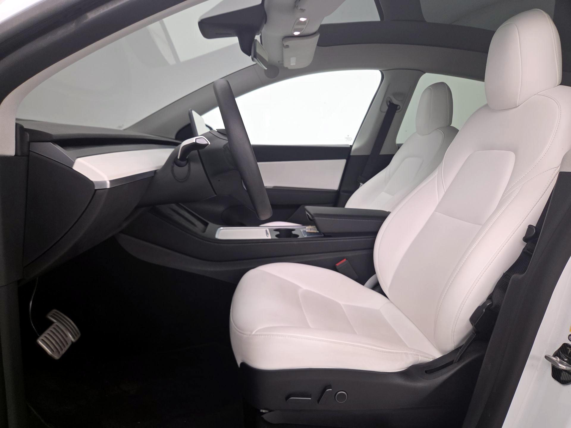 Thumbnail: 2022 Tesla Model Y - 11