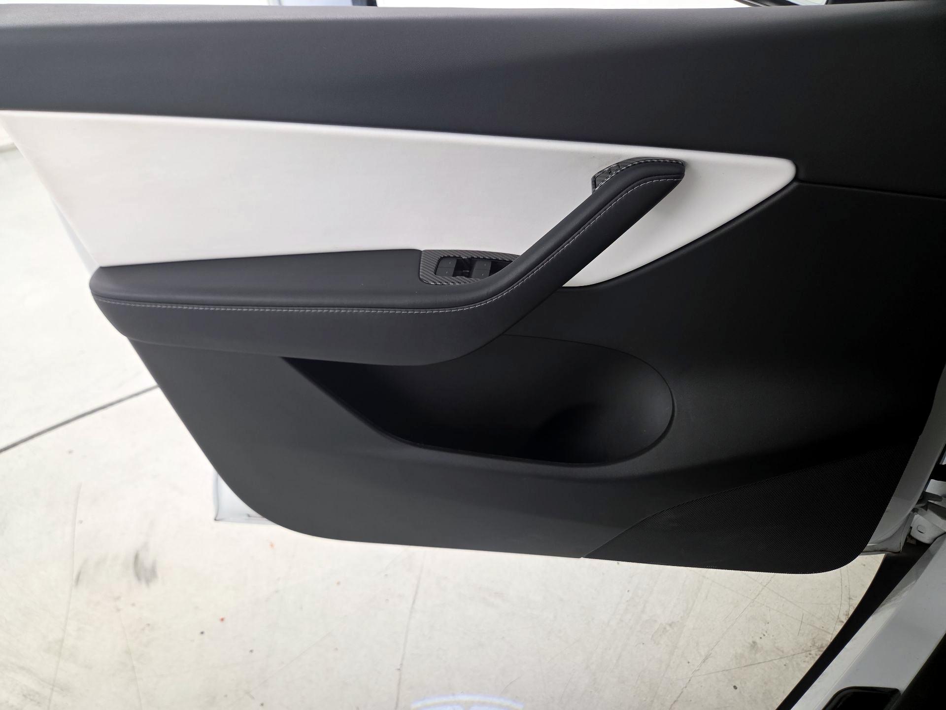 Thumbnail: 2022 Tesla Model Y - 12
