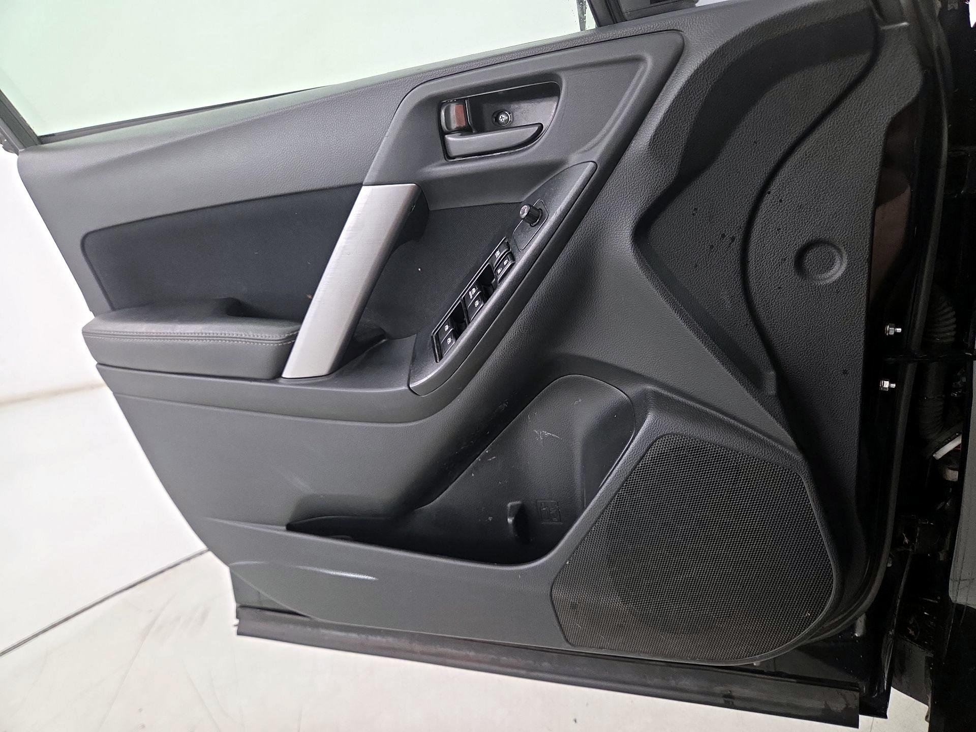 Thumbnail: 2016 Subaru Forester - 12