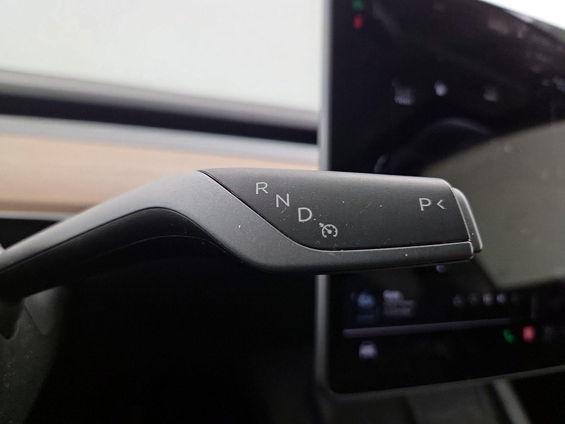 Thumbnail: 2022 Tesla Model Y - 17