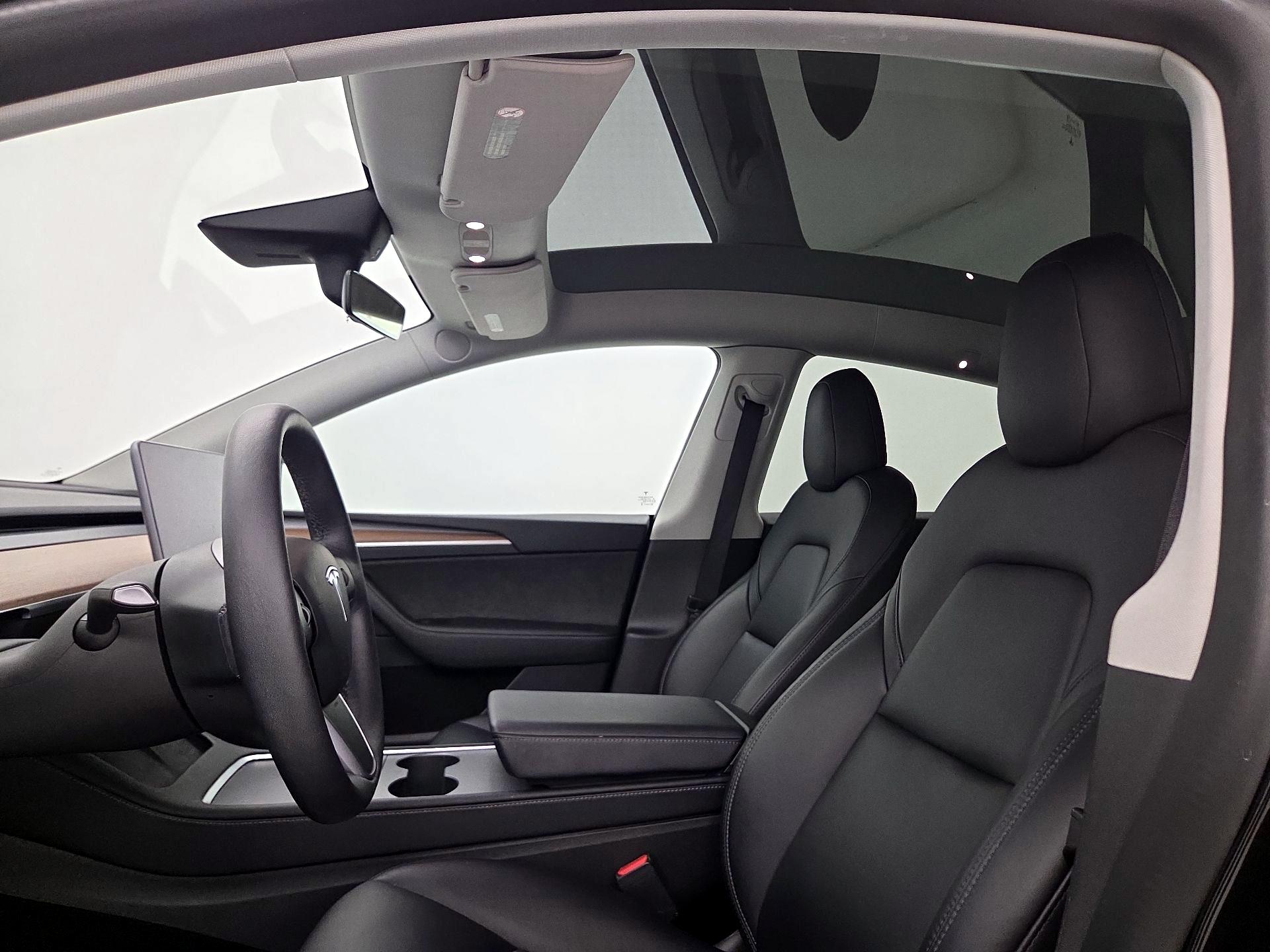 Thumbnail: 2022 Tesla Model Y - 19