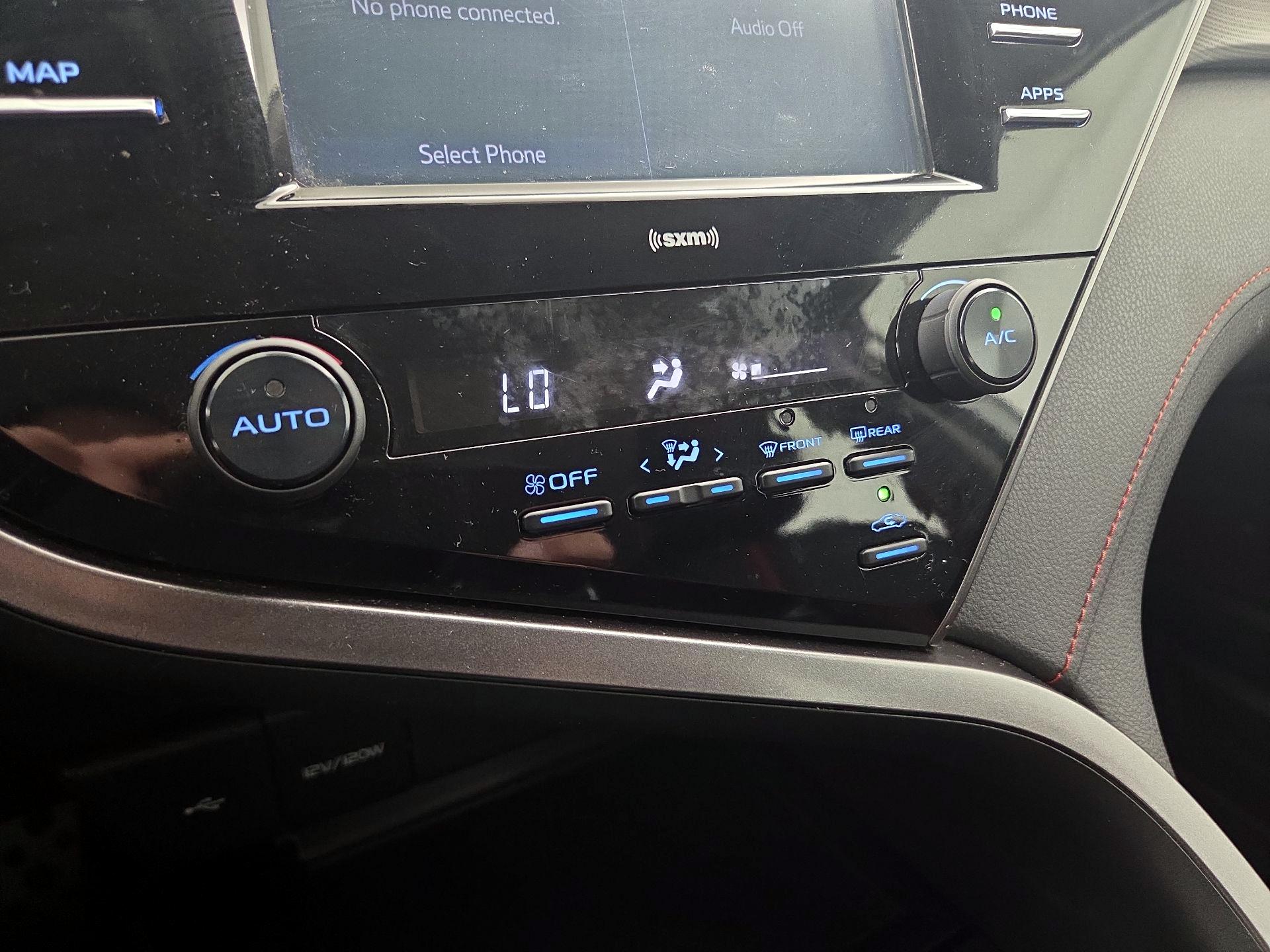 Thumbnail: 2020 Toyota Camry - 16