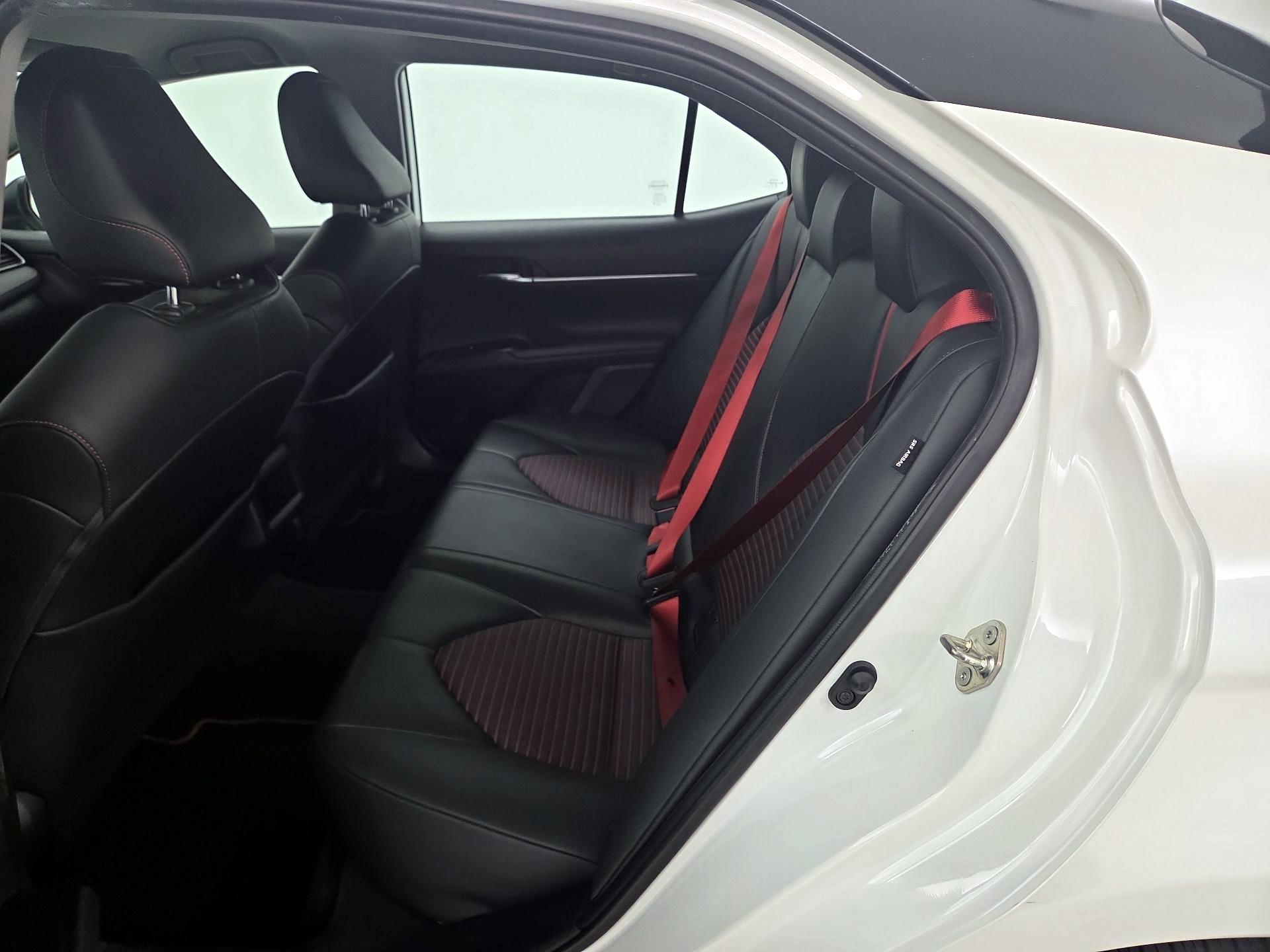 Thumbnail: 2020 Toyota Camry - 19