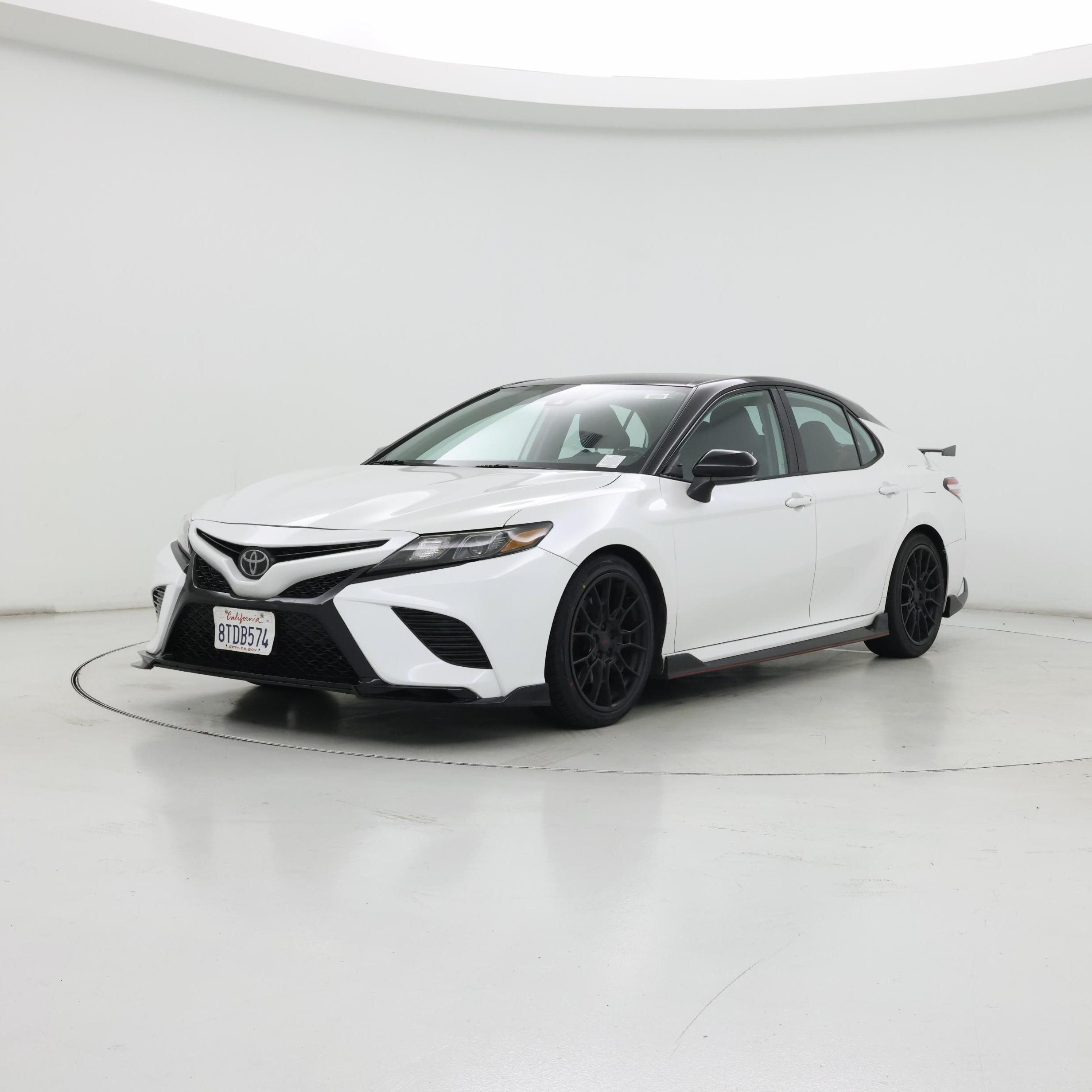 Thumbnail: 2020 Toyota Camry - 4