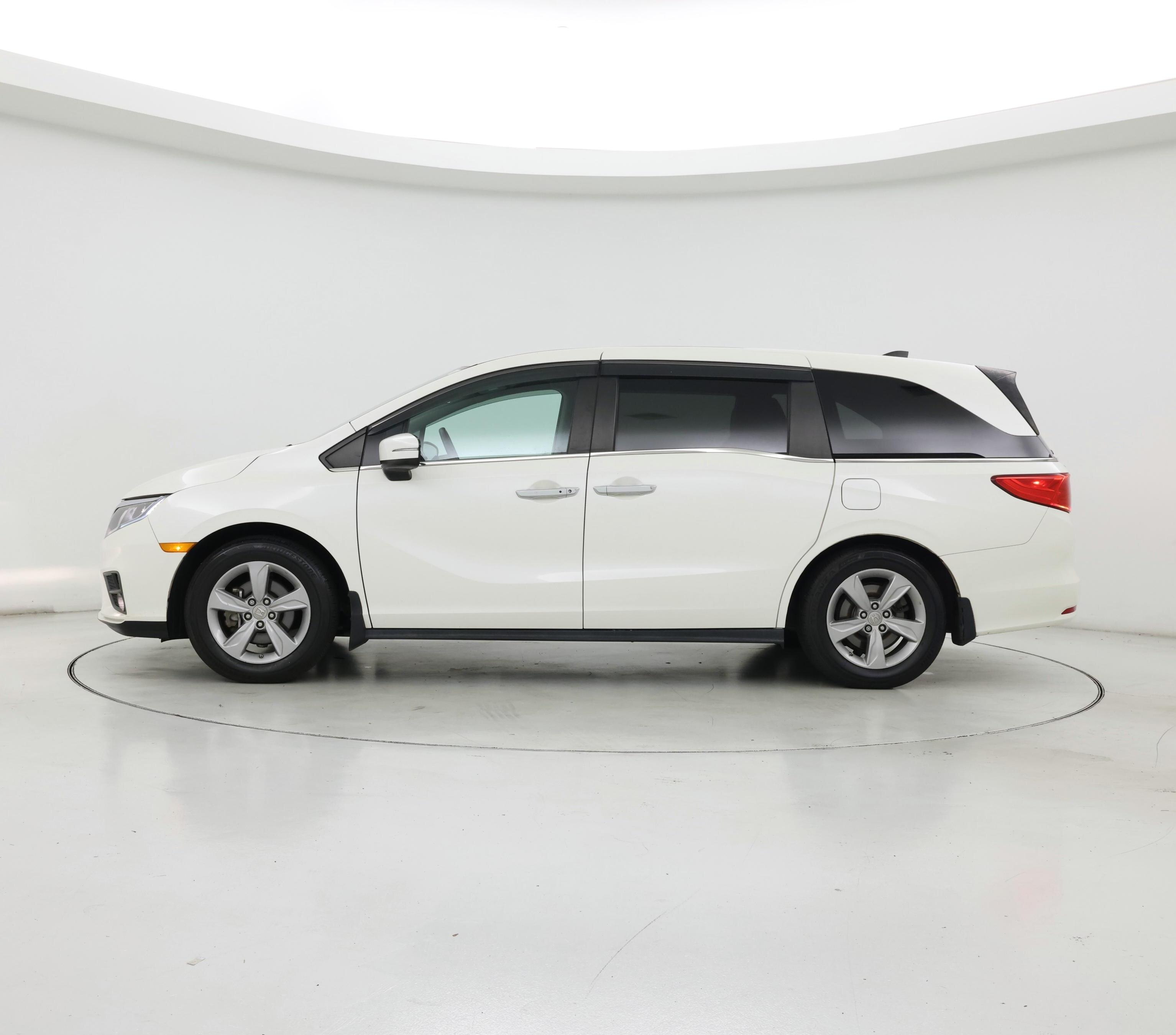 Thumbnail: 2018 Honda Odyssey - 3